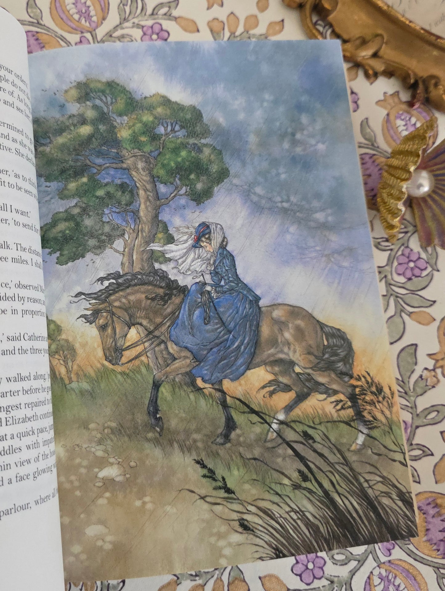 2006 Pride and Prejudice by Jane Austen - Illustrated Vintage Book in Slipcase