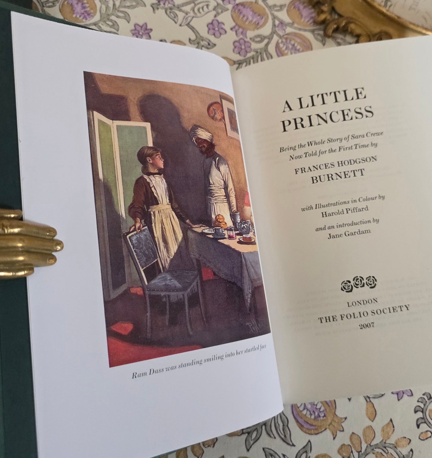 2008 A Little Princess by Frances Hodgson Burnett / SCARCE / The Folio Society, London / Slipcase Box / Excellent Condition / Eight Colour Plates