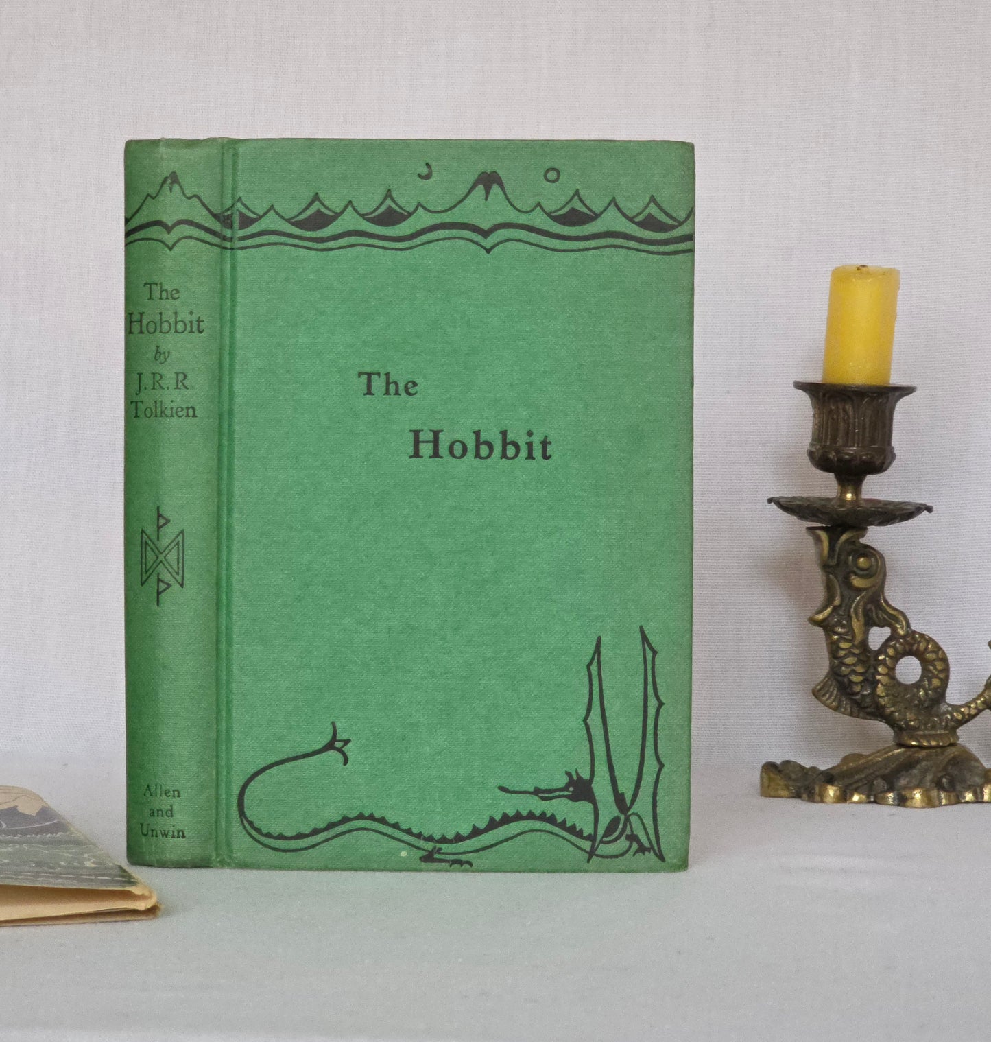 1975 The Hobbit by JRR Tolkien - With Lovely Dust Wrapper