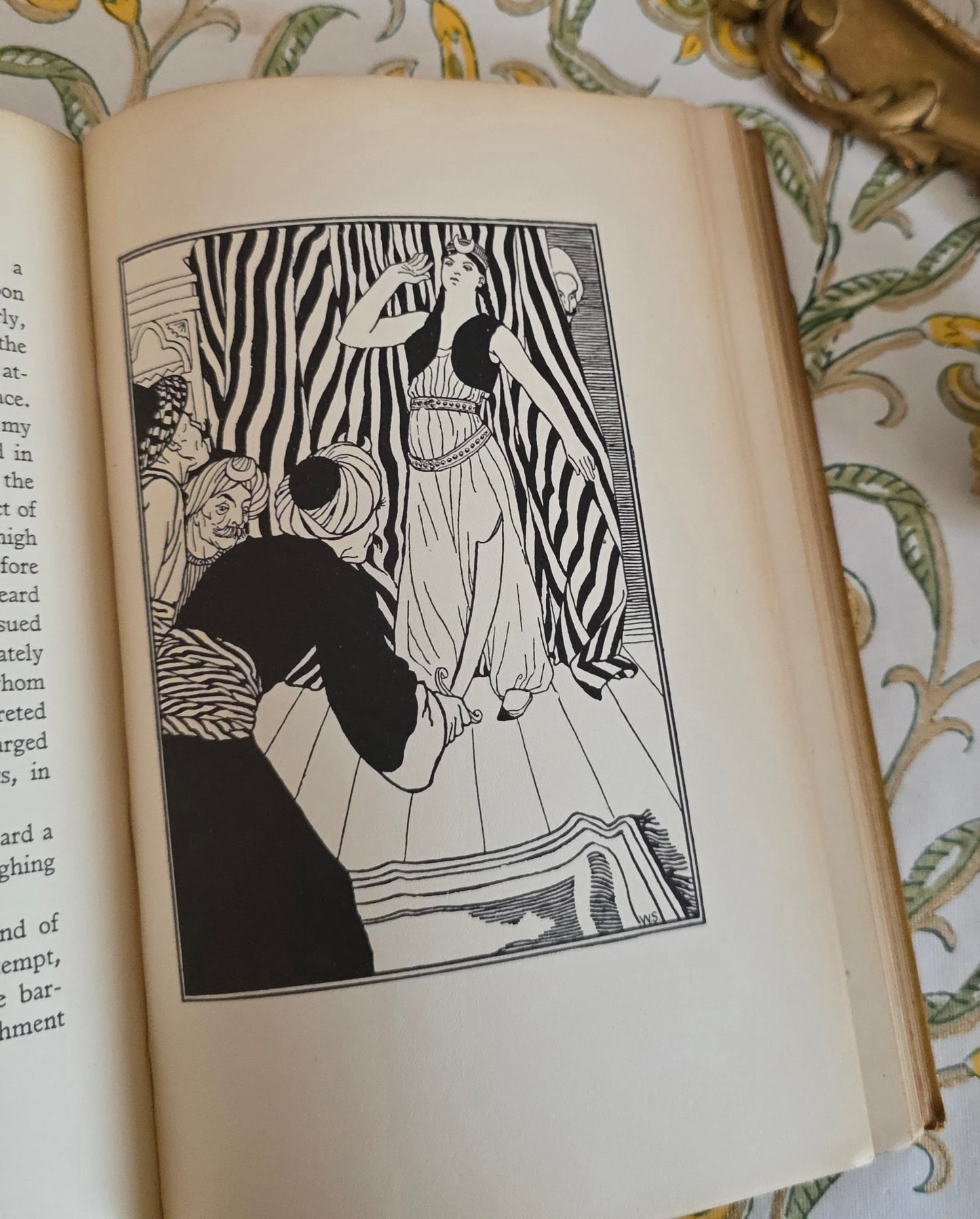 1929 The Surprising Adventures of Baron Munchausen - Illustrated Antique Book