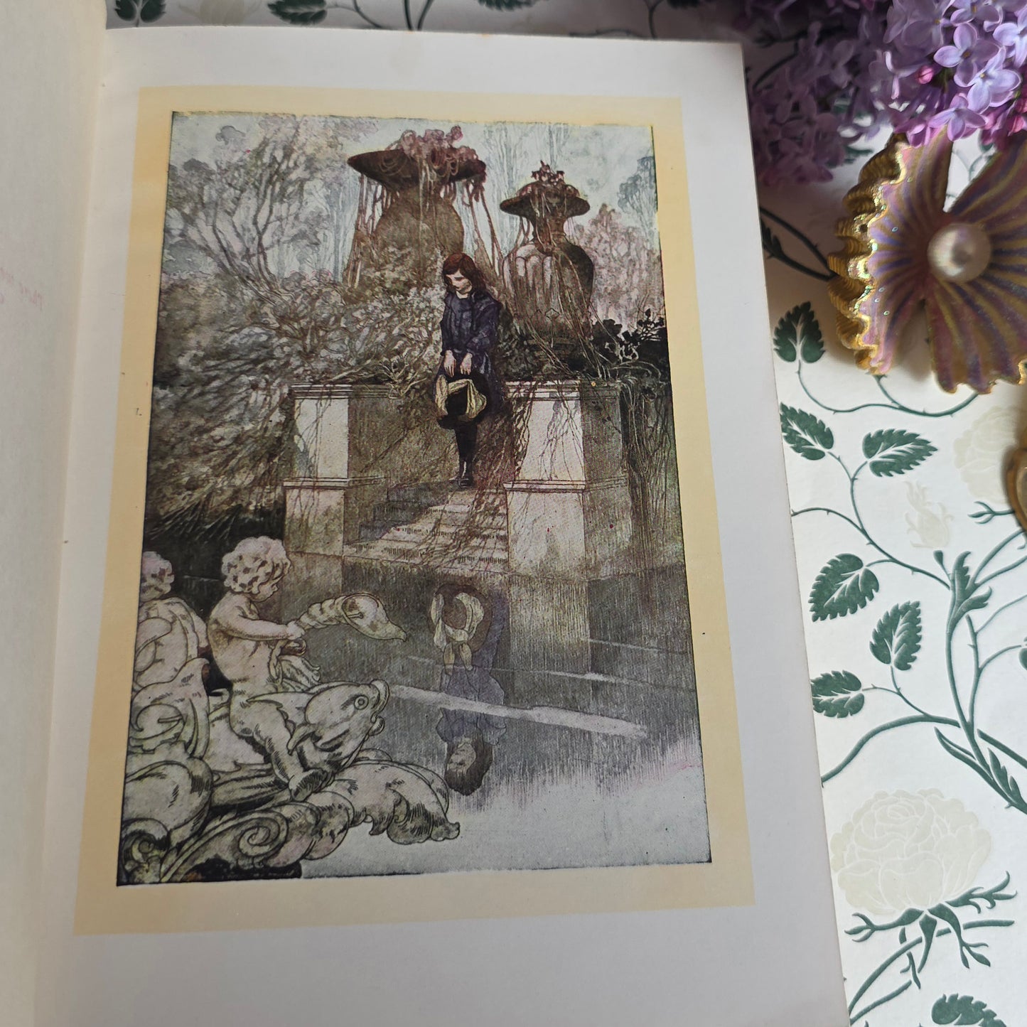 1939 The Secret Garden by Frances Hodgson Burnett - Colour Illustrated Vintage Book