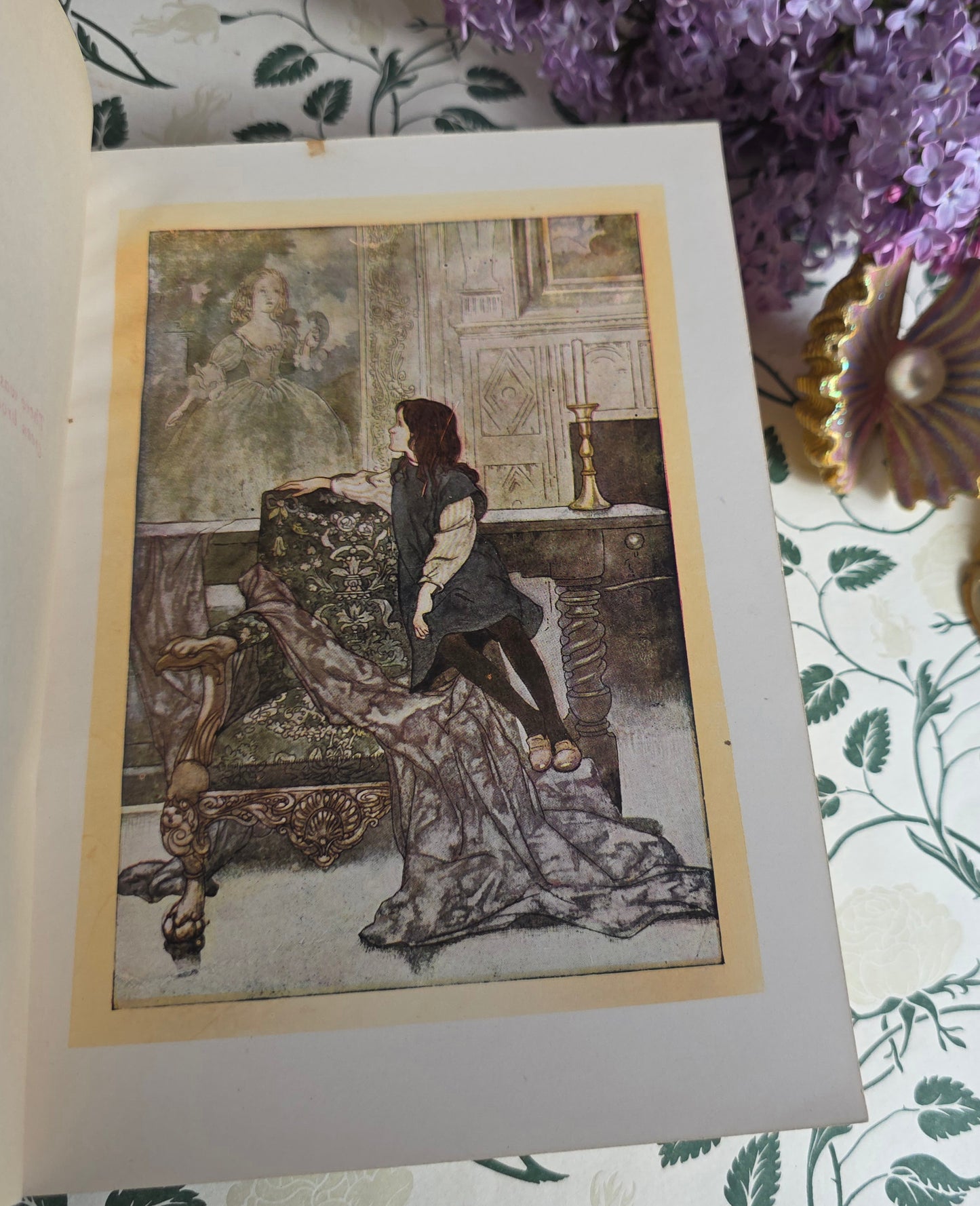1939 The Secret Garden by Frances Hodgson Burnett - Colour Illustrated Vintage Book