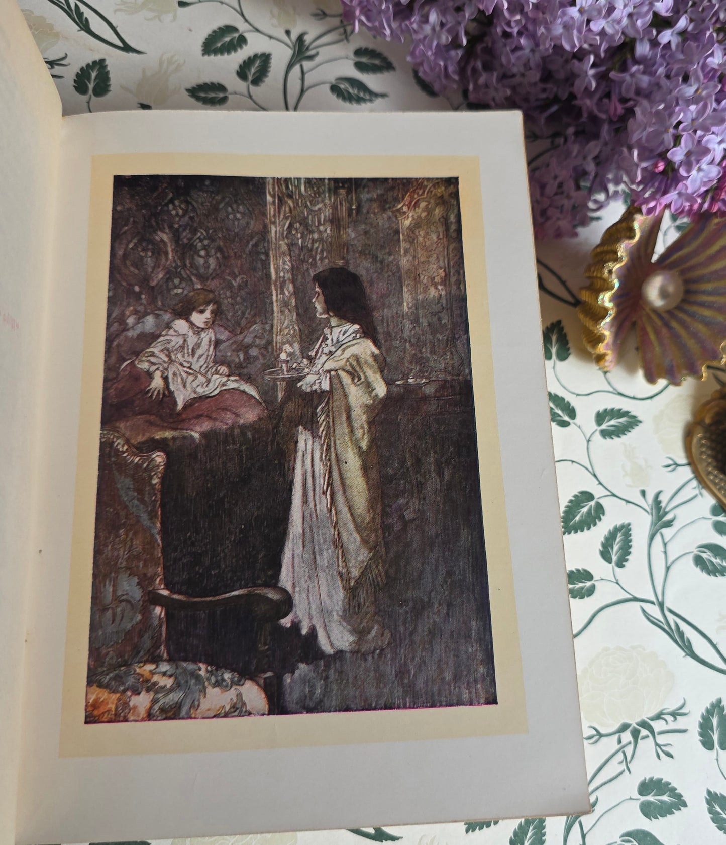 1939 The Secret Garden by Frances Hodgson Burnett - Colour Illustrated Vintage Book