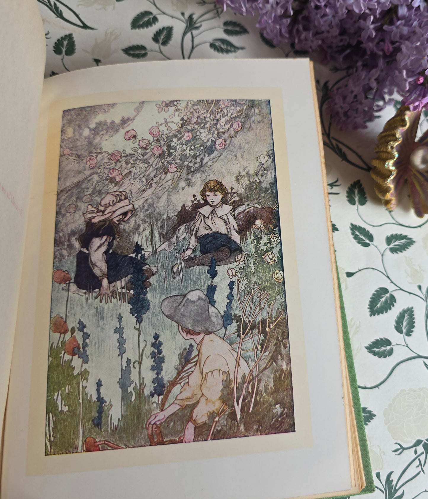 1939 The Secret Garden by Frances Hodgson Burnett - Colour Illustrated Vintage Book