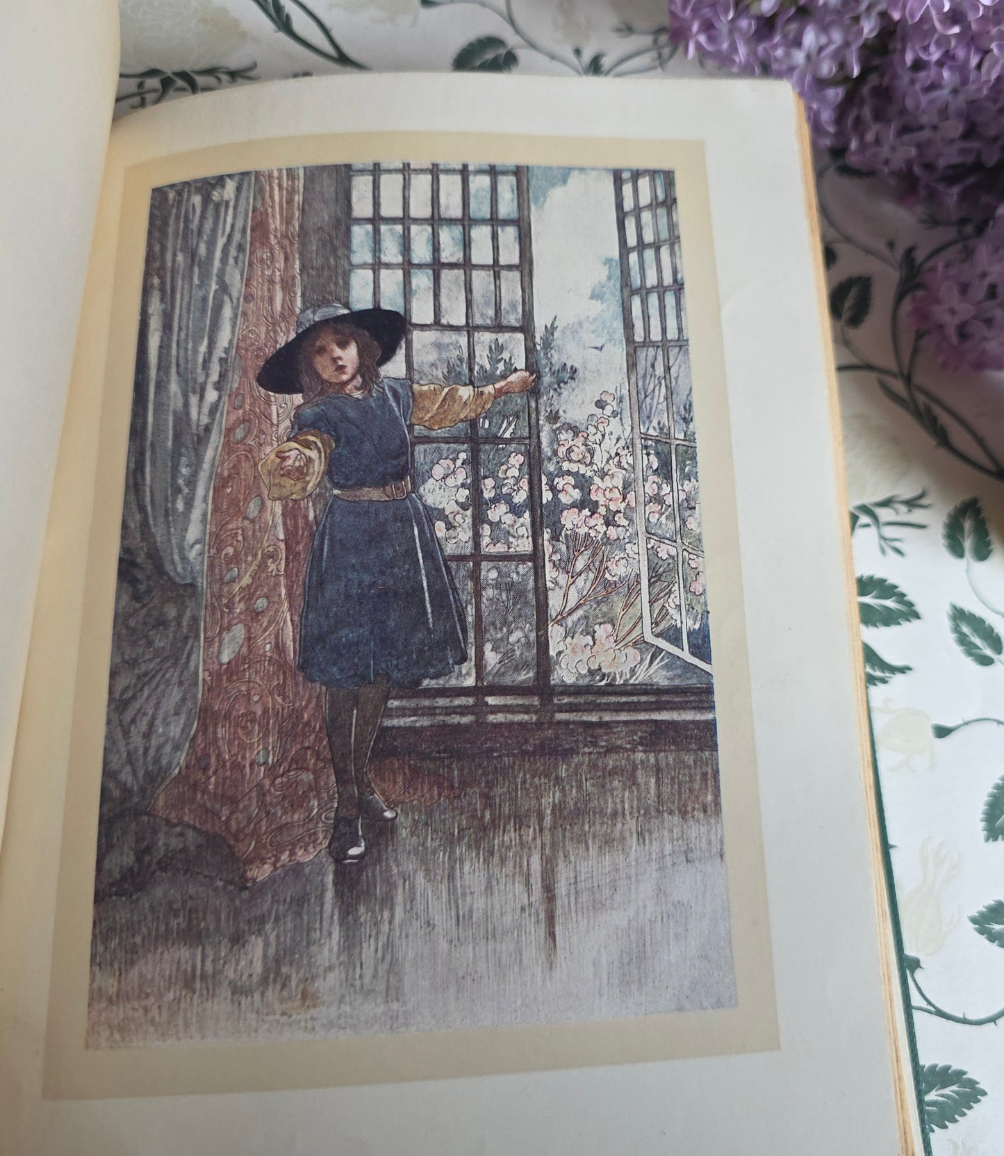 1912 Early Impression of The Secret Garden by Frances Hodgson Burnett - Colour Illustrated Vintage Book