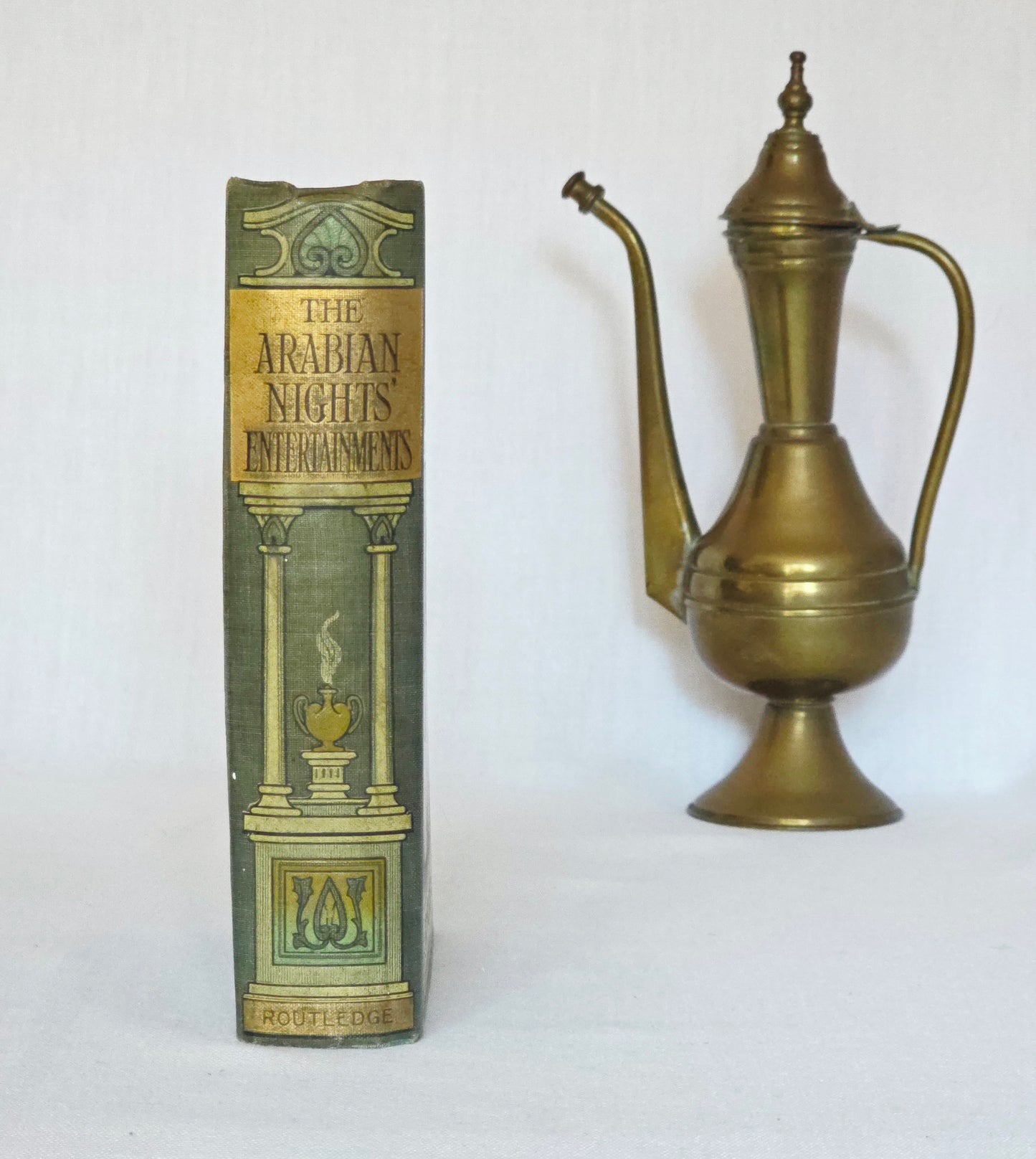1909 The Arabian Nights' Entertainments : Antique Book