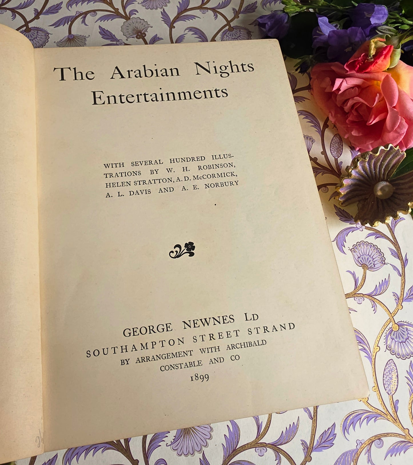 1899 Arabian Nights Entertainments - Profusely Illustrated Large Antique Book