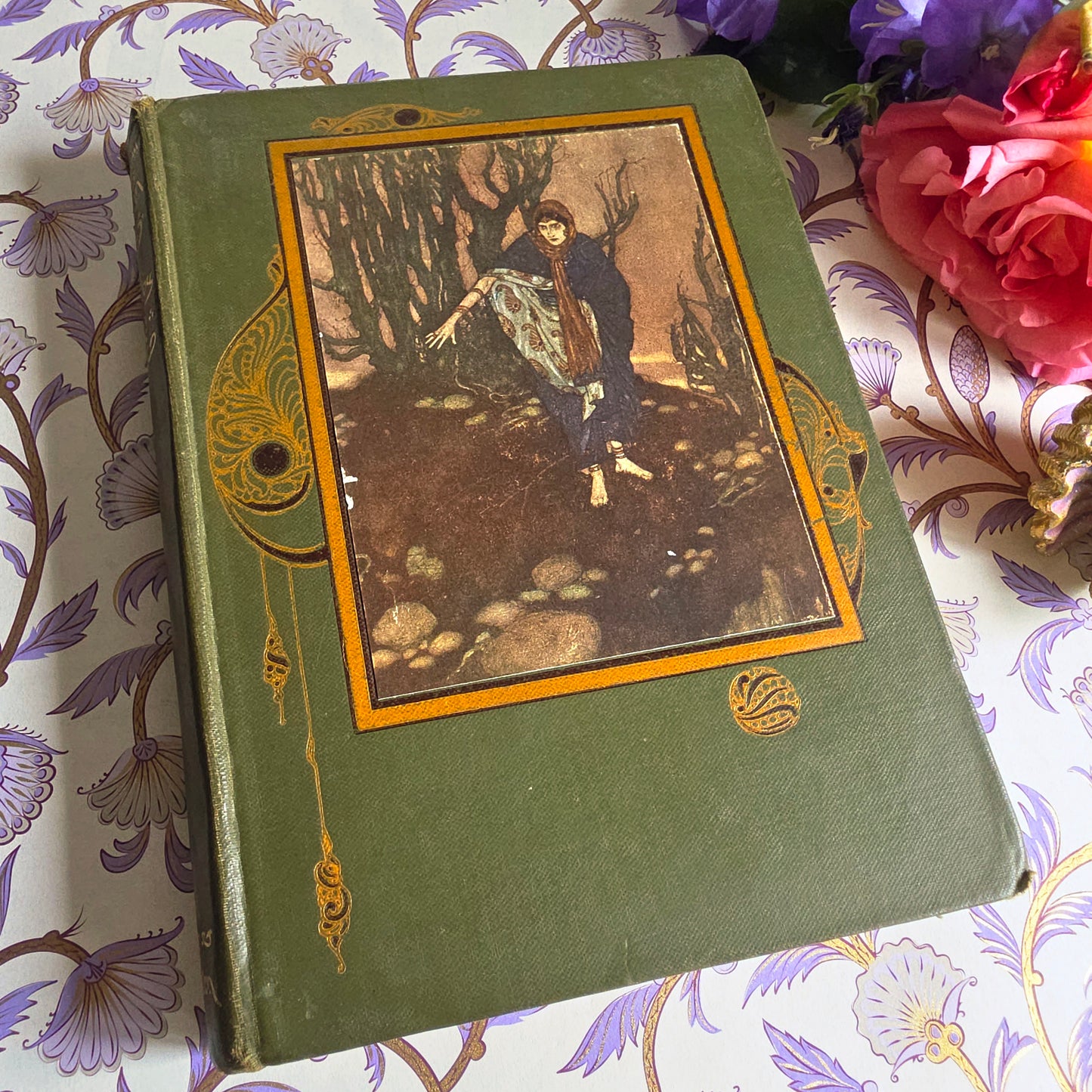 1921 The Arabian Nights Illustrated by Edmund Dulac : Antique Book