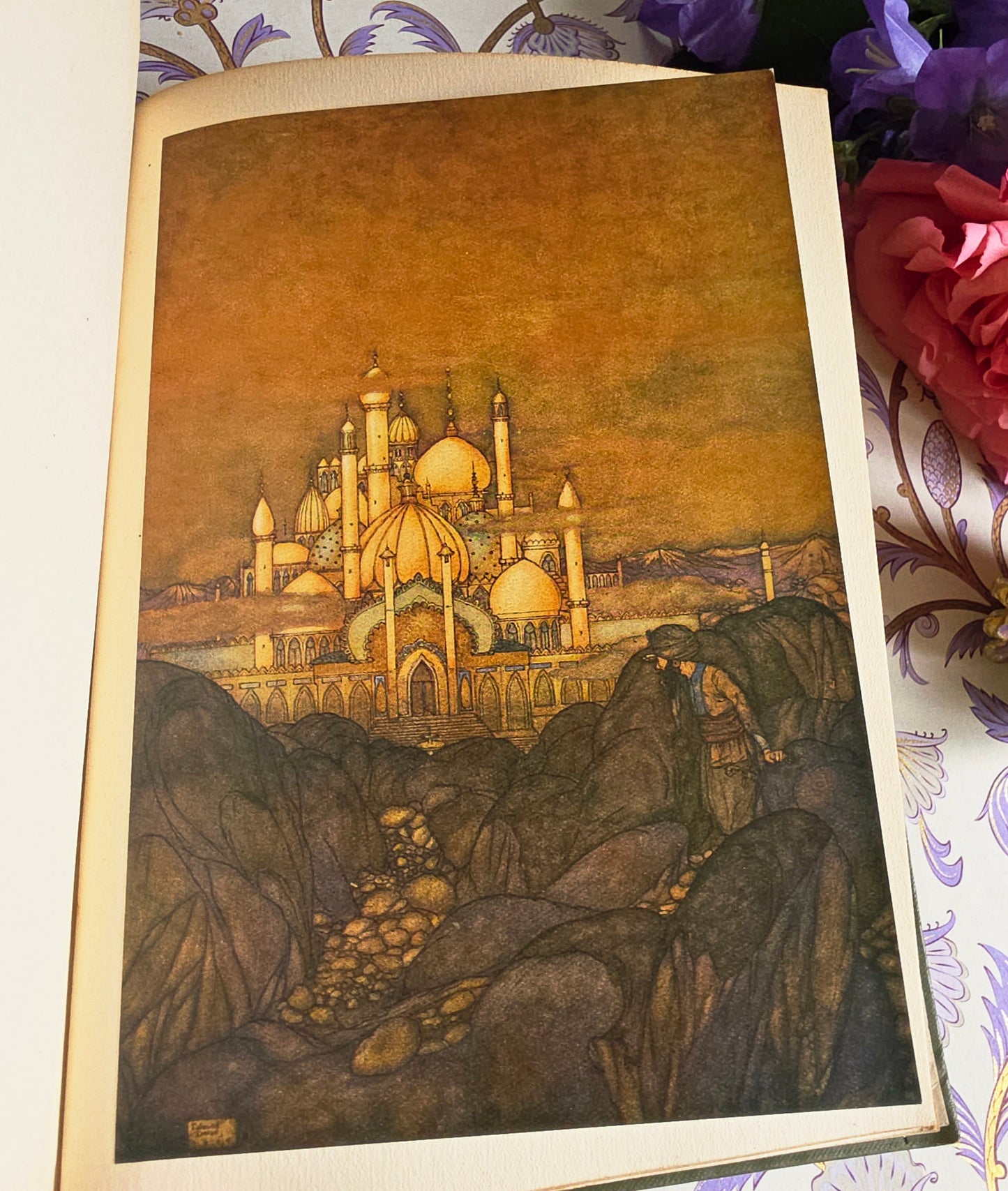 1921 The Arabian Nights Illustrated by Edmund Dulac : Antique Book
