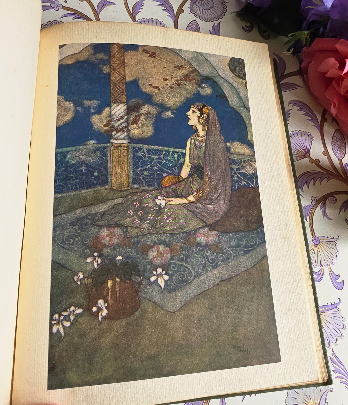 1921 The Arabian Nights Illustrated by Edmund Dulac : Antique Book