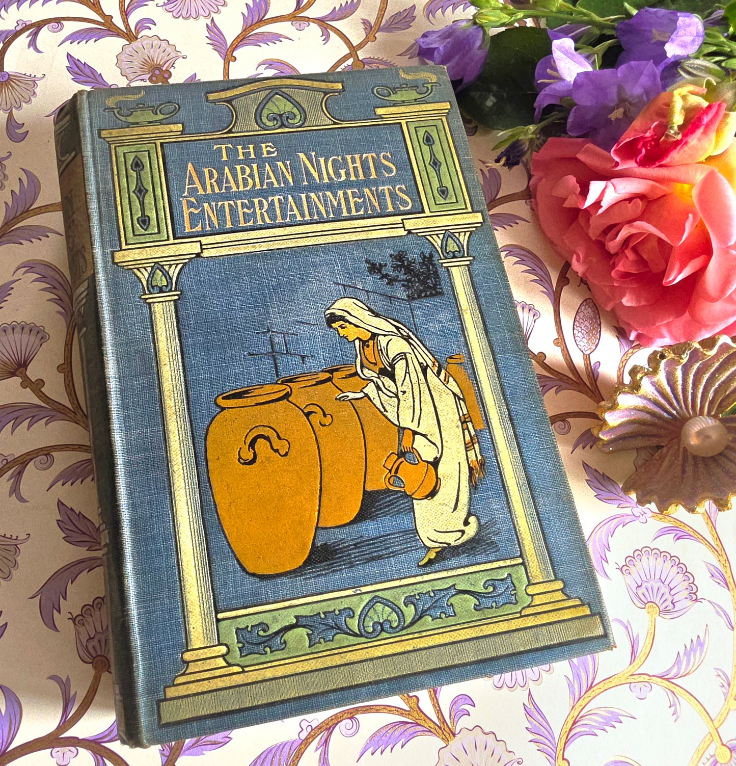 1909 The Arabian Nights' Entertainments : Antique Book