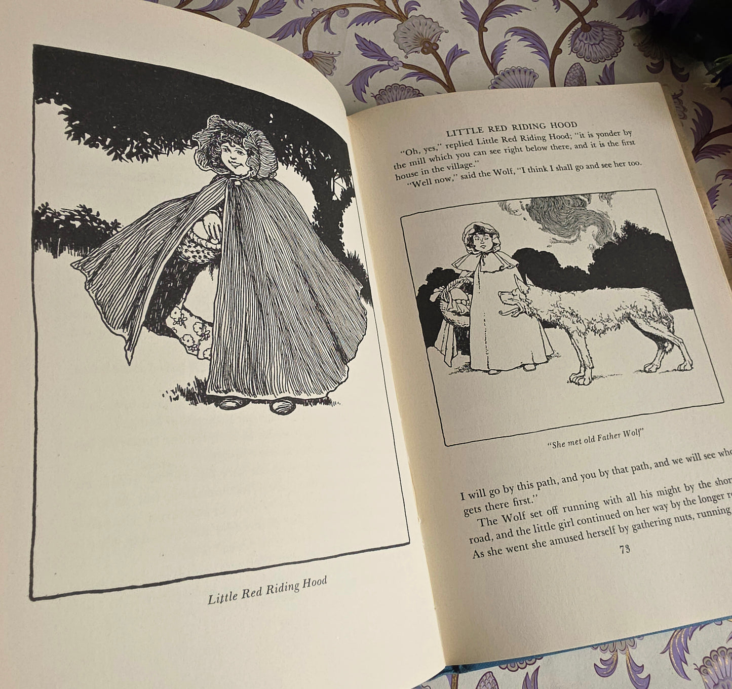 1962 Perrault's Complete Fairy Tales - Vintage Hardback Book