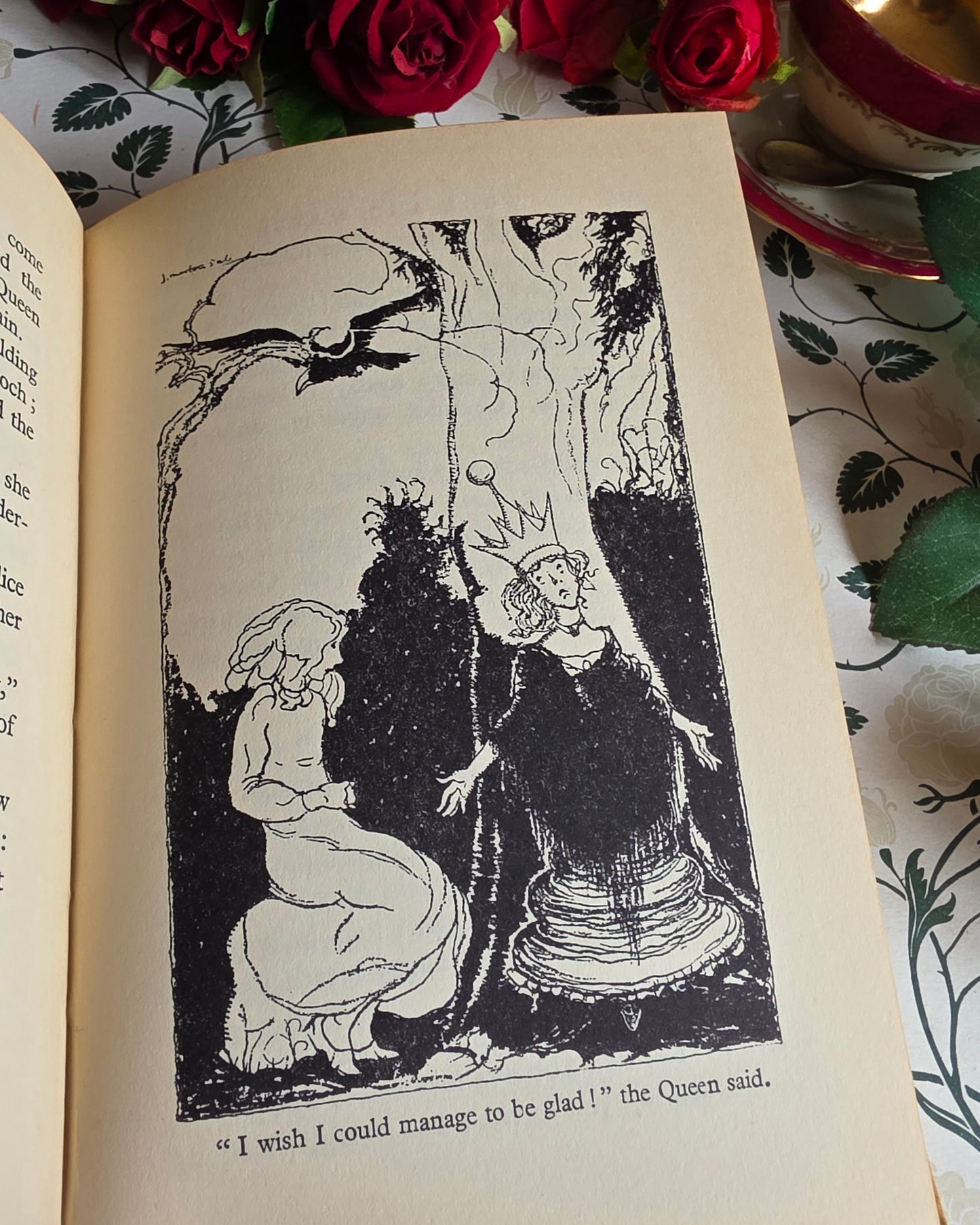 1930s Alice's Adventures in Wonderland & Through the Looking-Glass - Illustrated Vintage Book
