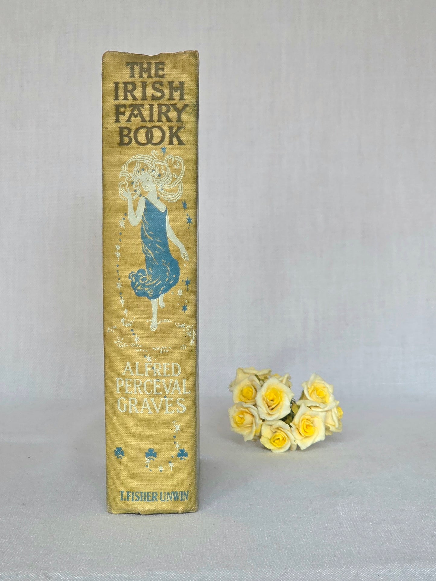 1909 The Irish Fairy Book by Alfred Perceval Graves - Illustrated Antique Book