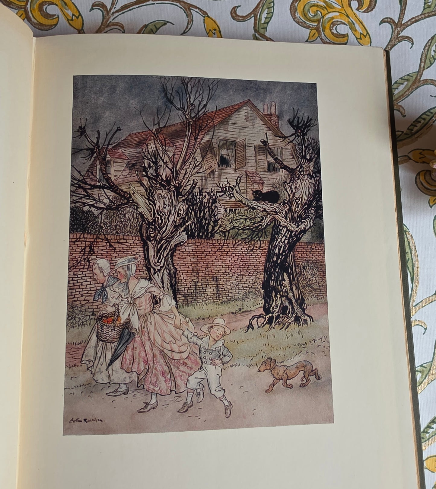 1928 The Legend of Sleepy Hollow by Washington Irving - Illustrated by Arthur Rackham