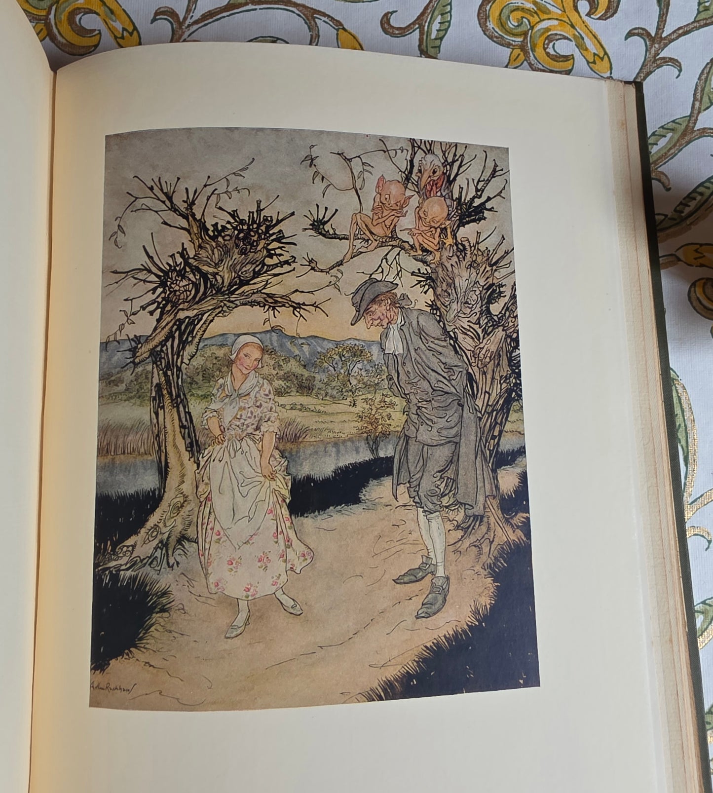 1928 The Legend of Sleepy Hollow by Washington Irving - Illustrated by Arthur Rackham