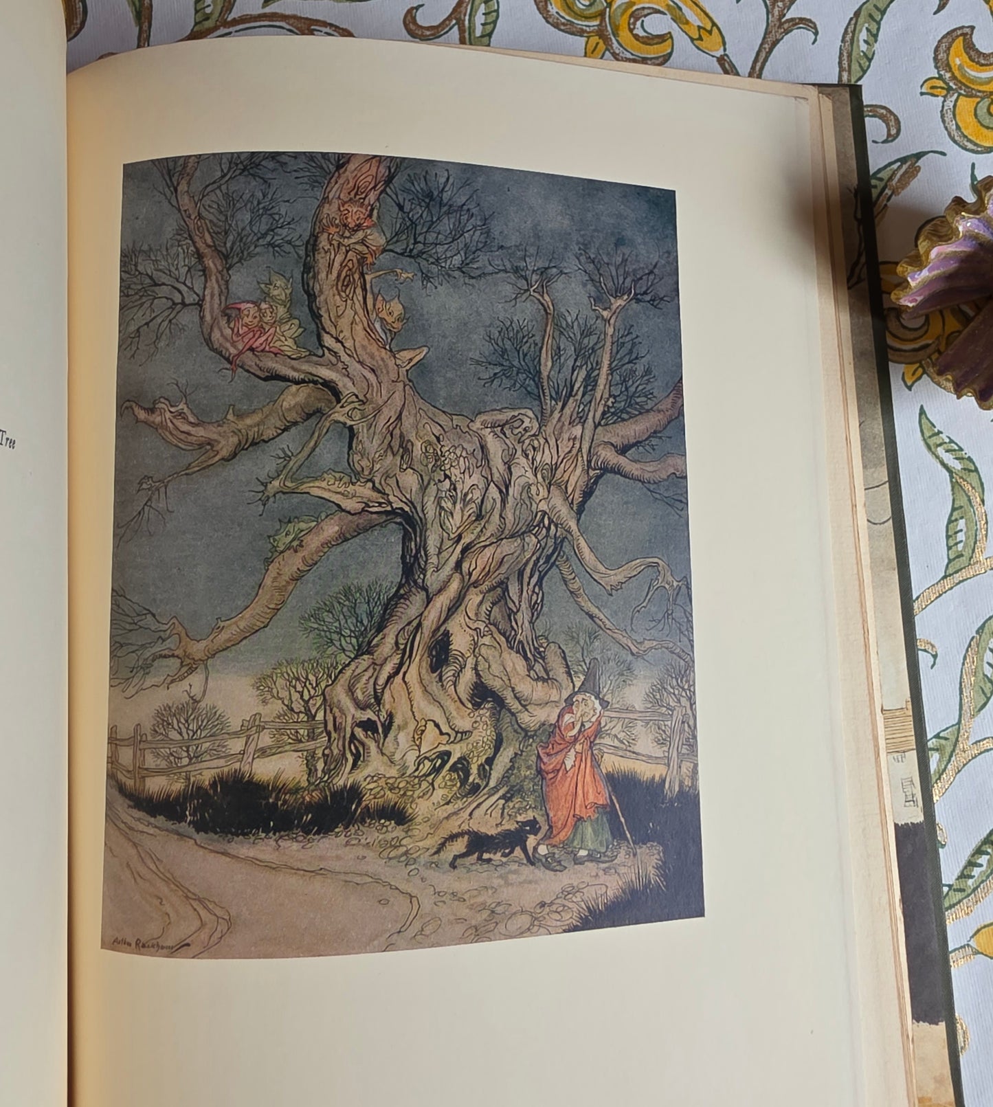 1928 The Legend of Sleepy Hollow by Washington Irving - Illustrated by Arthur Rackham