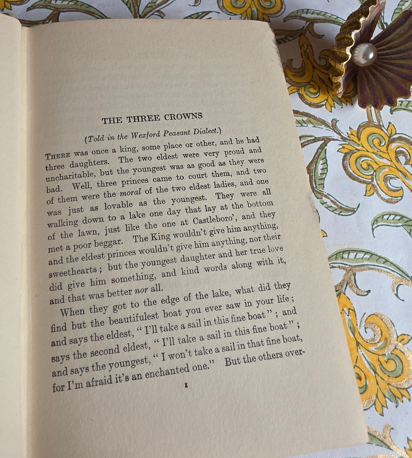 1909 The Irish Fairy Book by Alfred Perceval Graves - Illustrated Antique Book