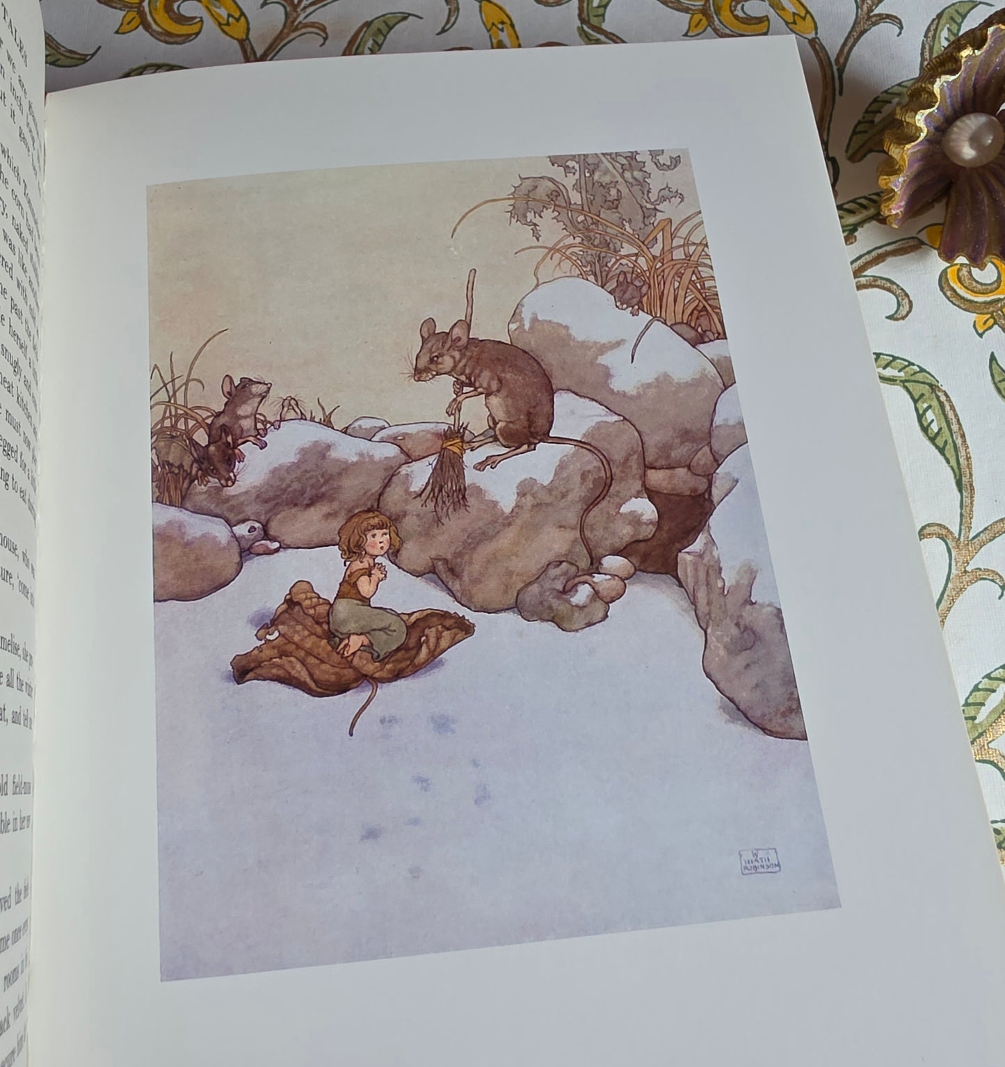 1995 Hans Christian Andersen's Fairy Tales - Vintage Slip-Cased Book Illustrated by Heath Robinson