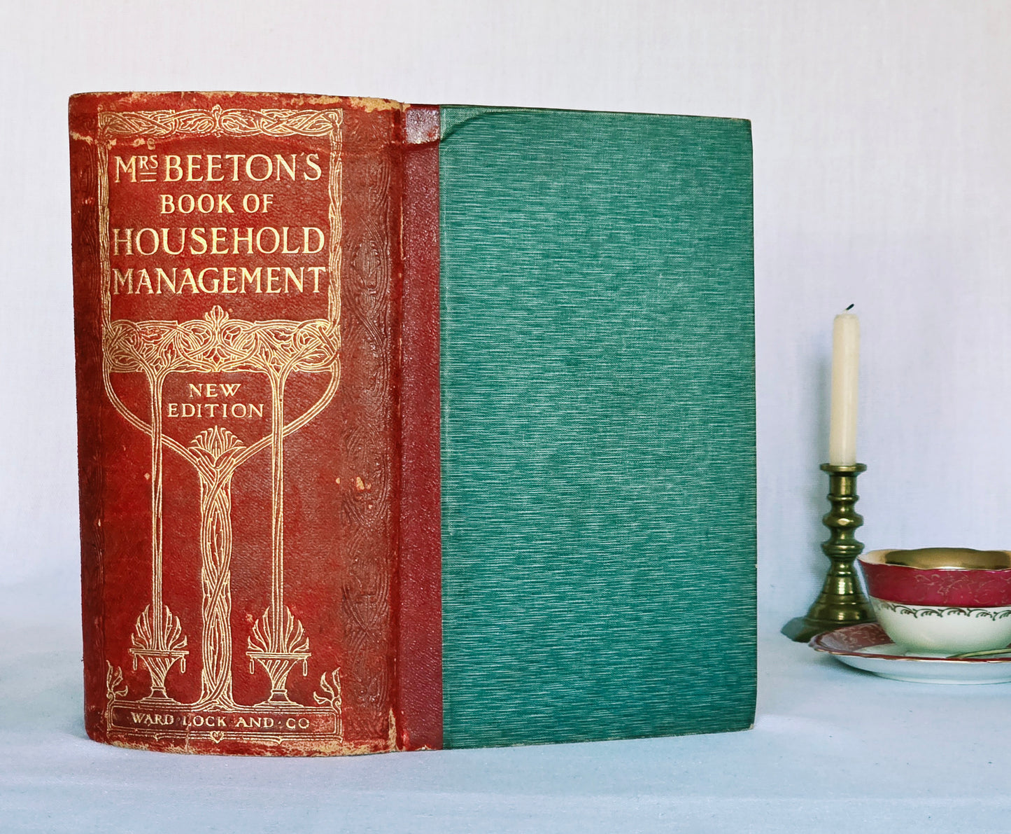 1906 Mrs Beeton's Book of Household Management - Large Illustrated Antique Book