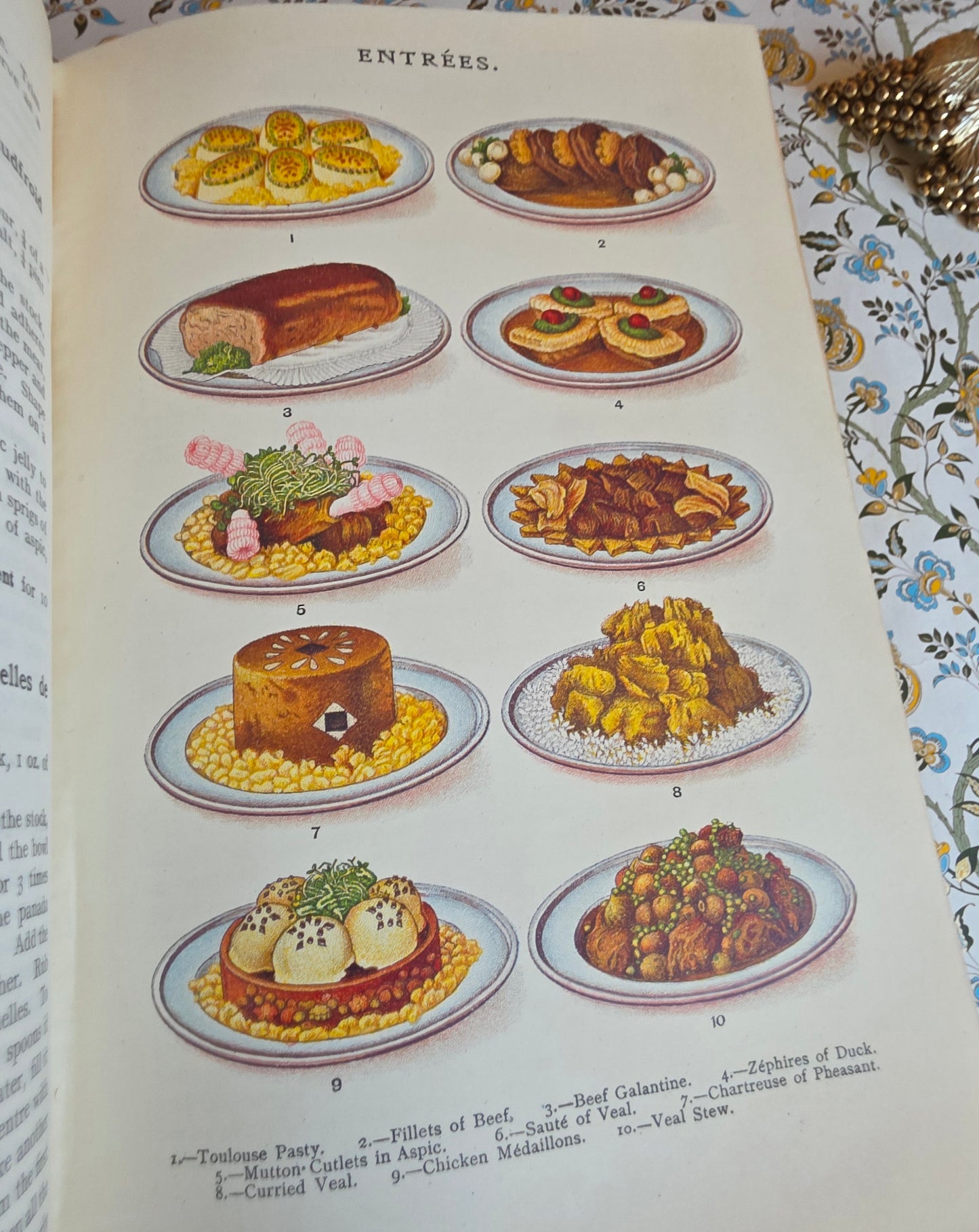 1906 Mrs Beeton's Book of Household Management - Large Illustrated Antique Book