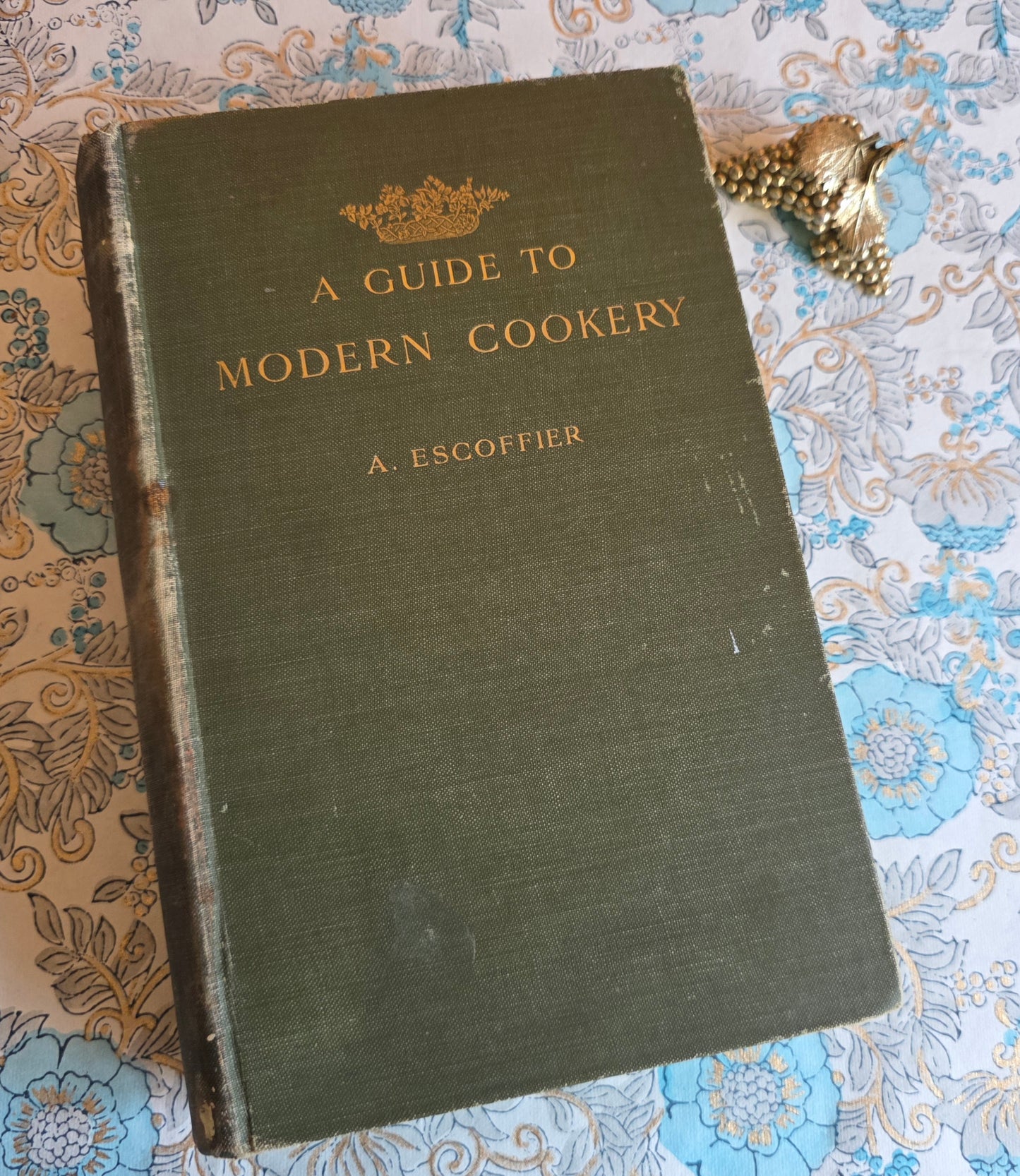 1909 A Guide to Modern Cookery by A Escoffier -  Autograph Presentation Copy