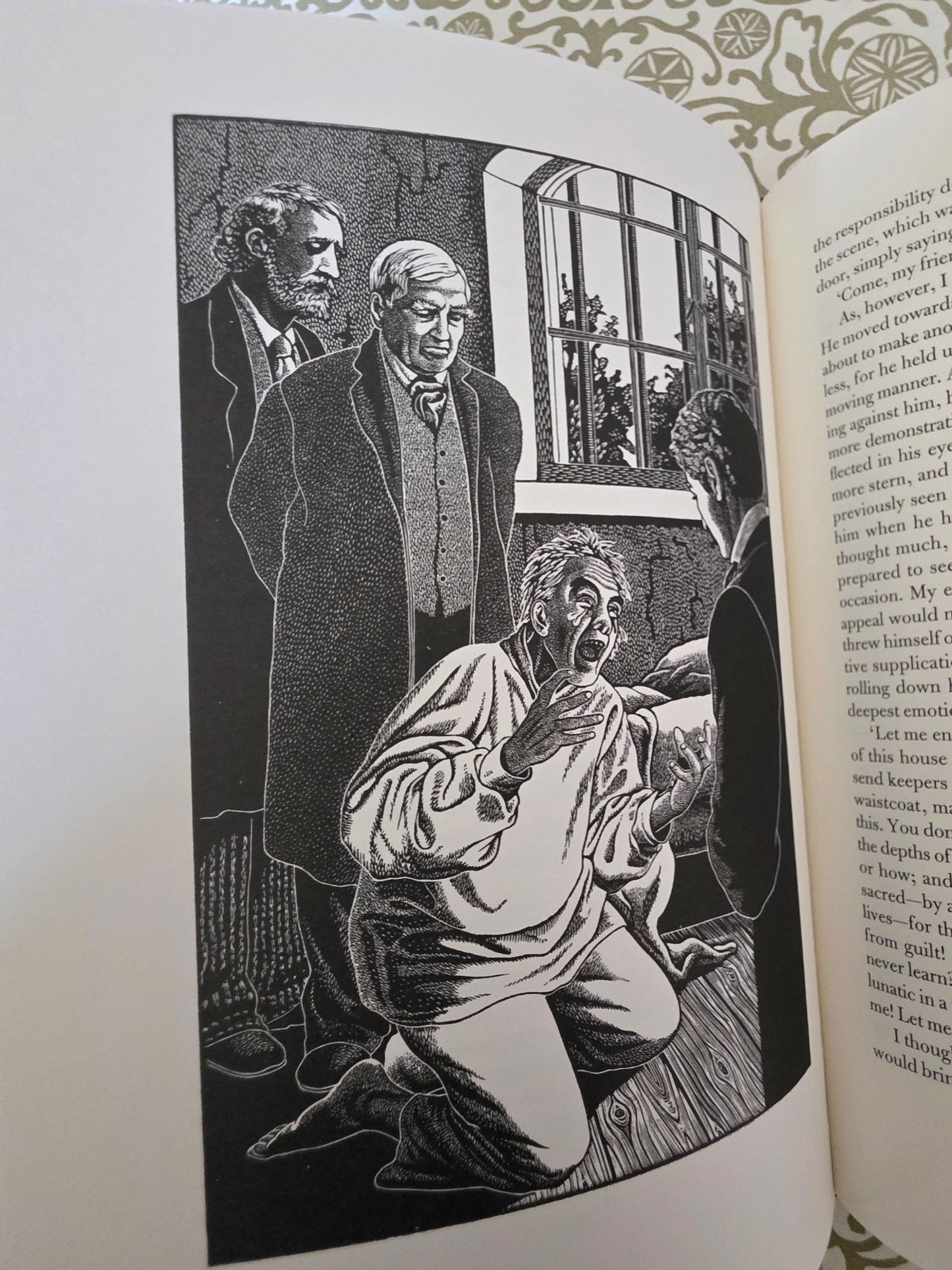 2009 Dracula by Bram Stoker - Collectible Hardback Book in Slipcase - Illustrated