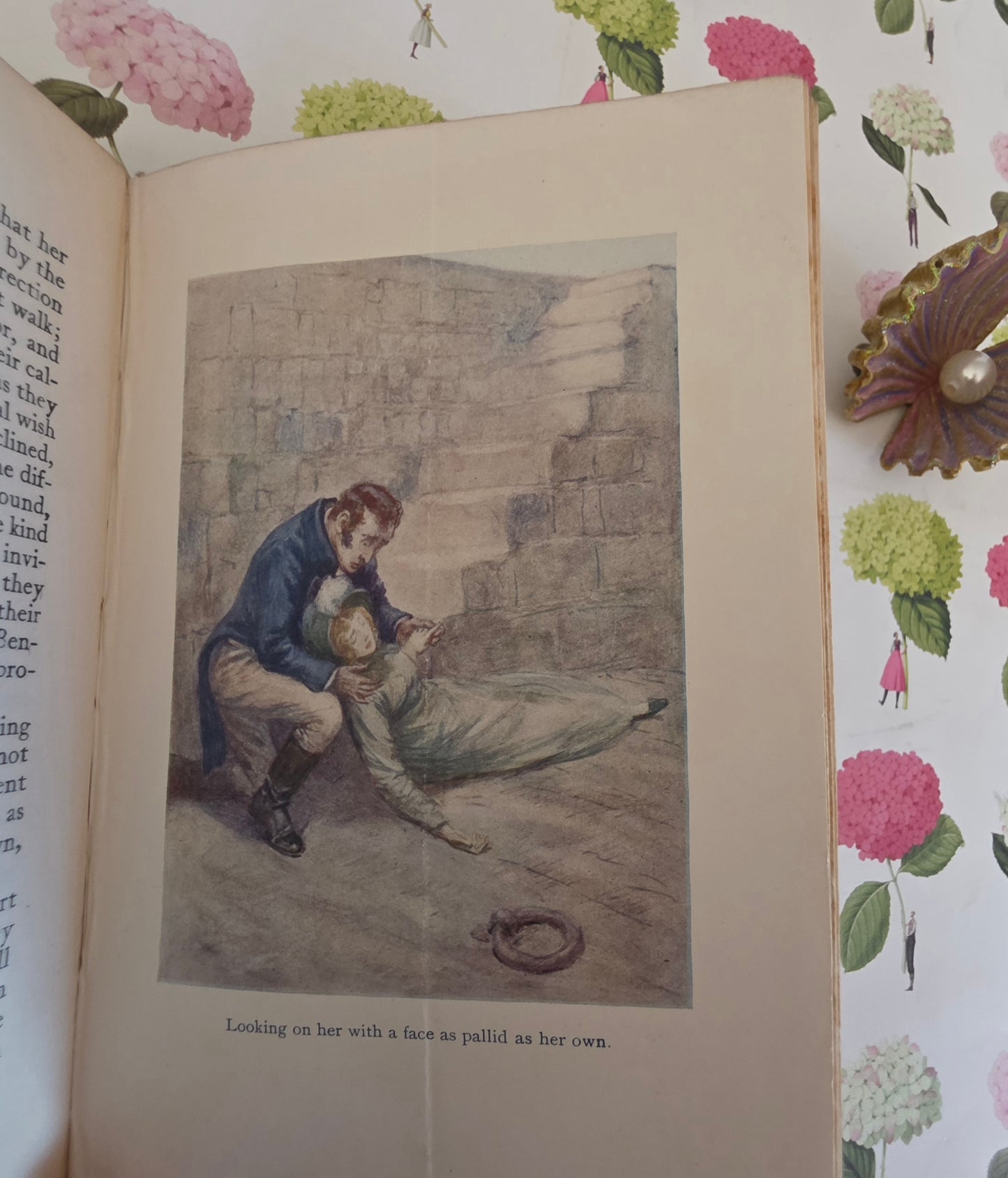 1910 Persuasion by Jane Austen: Illustrated Antique Book