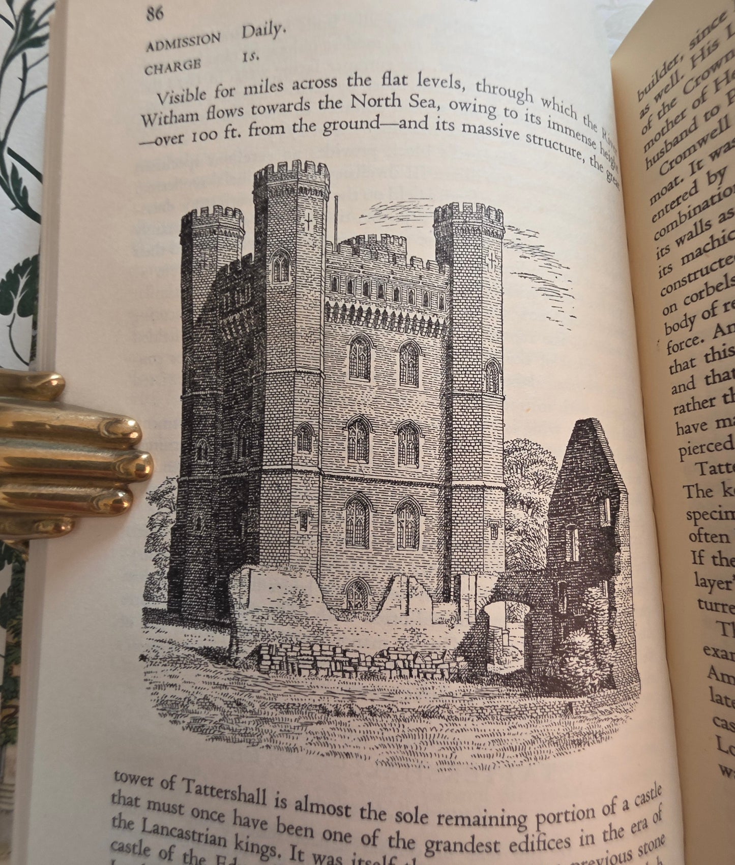 1948 National Trust Guide - (Historic) Buildings - Illustrated Vintage Book