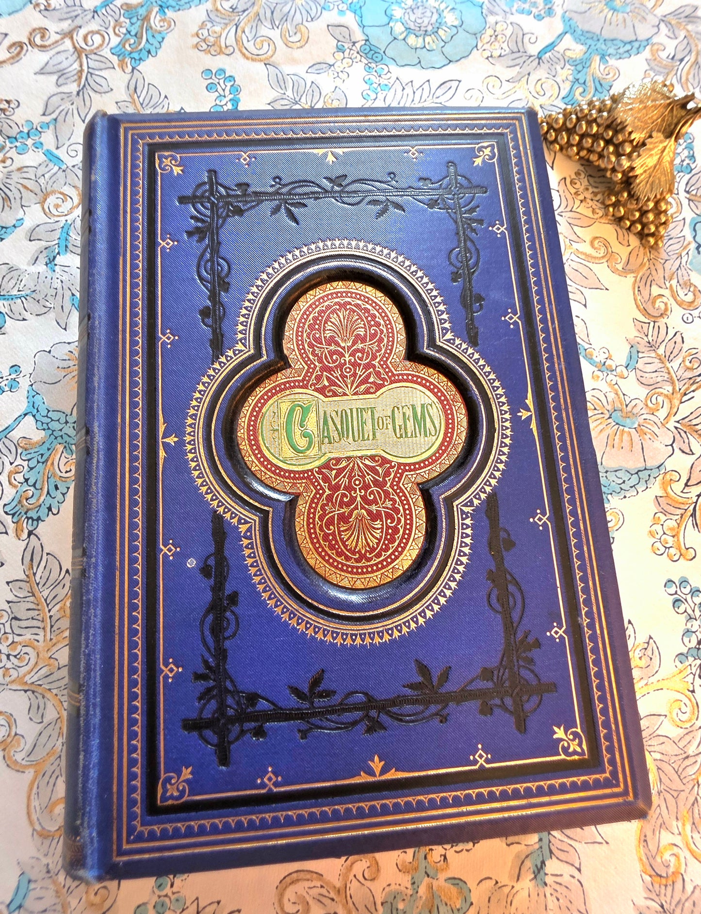 c1900 The Casquet of Gems - Choice Selections From the Poets - Antique Illustrated Book