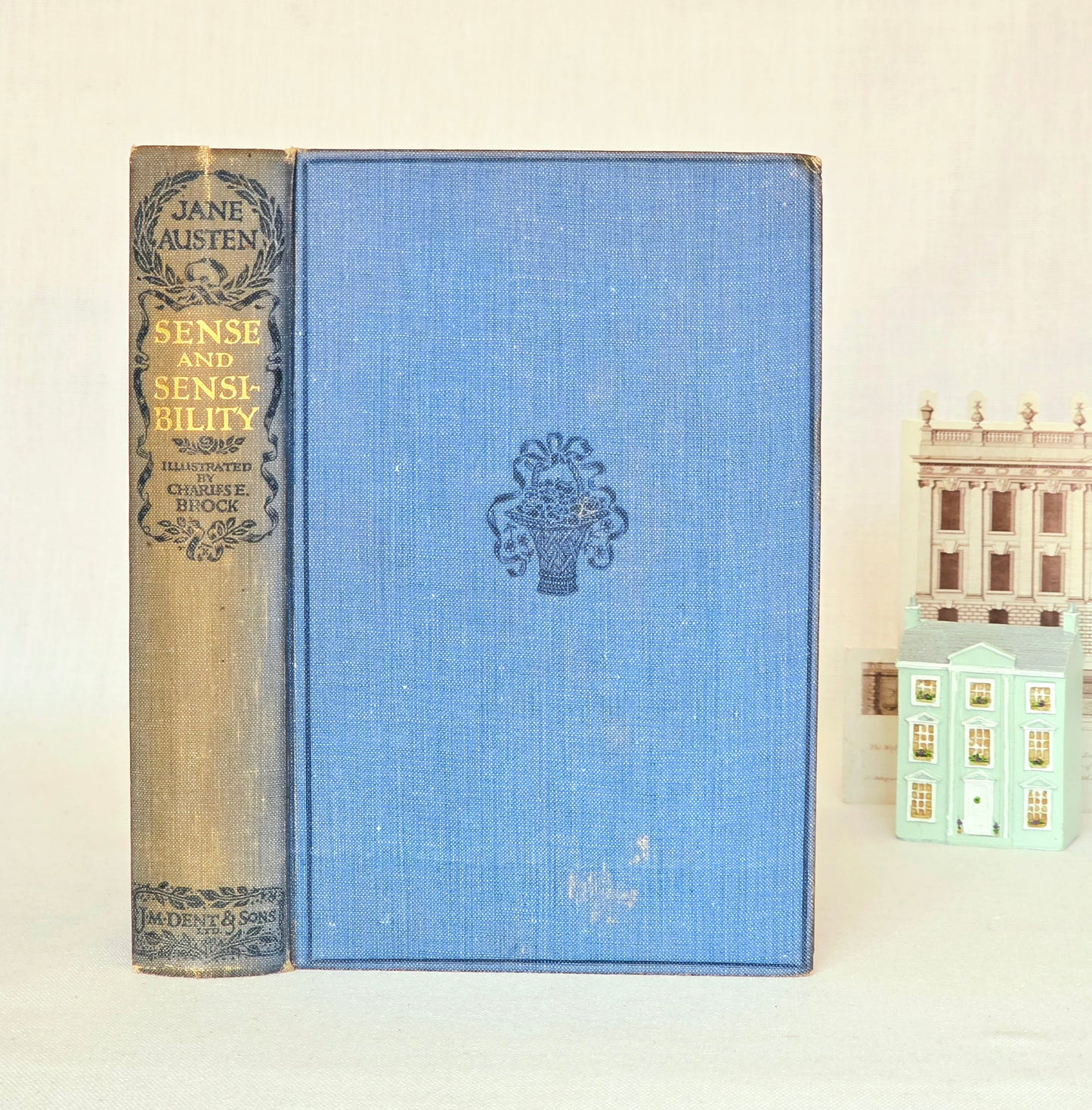 1922 Sense and Sensibility by Jane Austen - Illustrated Antique Book