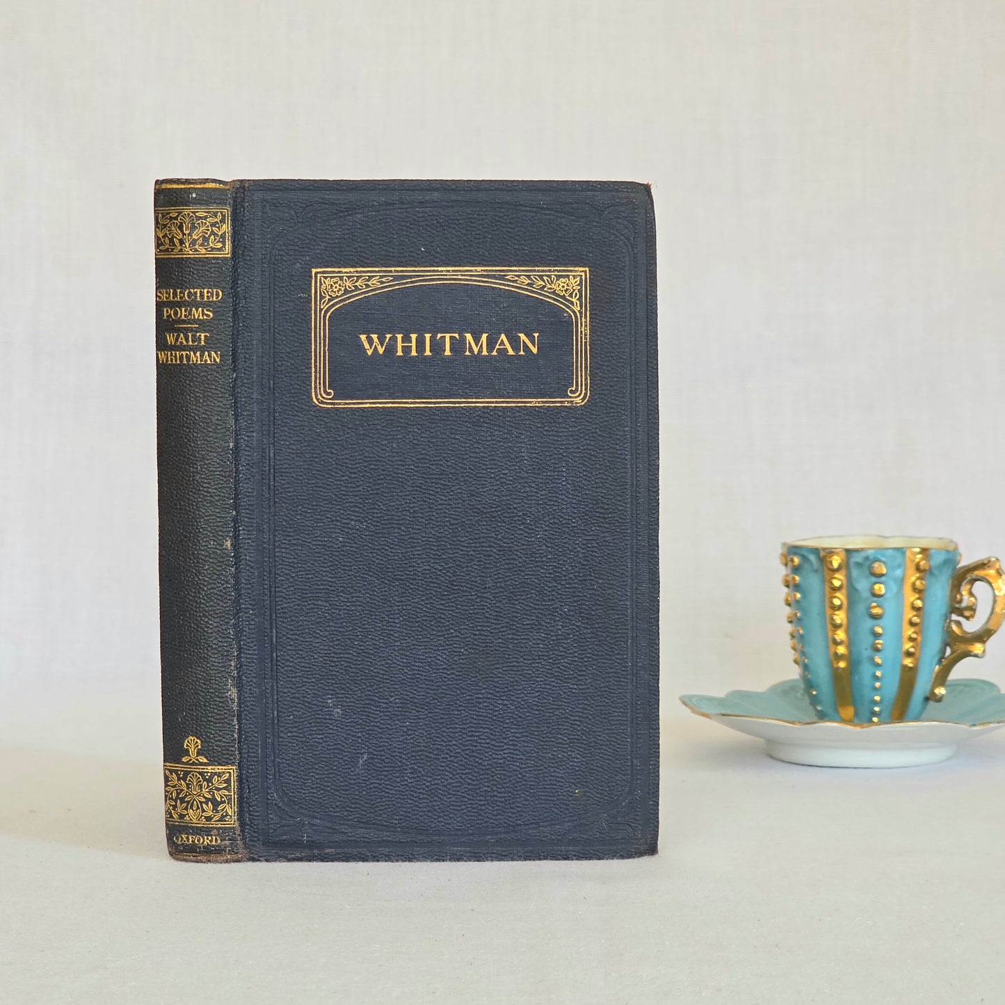 1929 Walt Whitman - Leaves of Grass - Vintage Pocket Sized Book