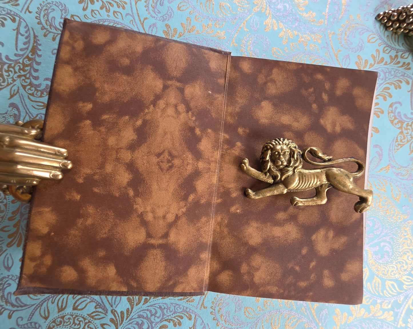 c1928 Shakespearean Comedies - Vintage Leather Bound Pocket-Sized Book