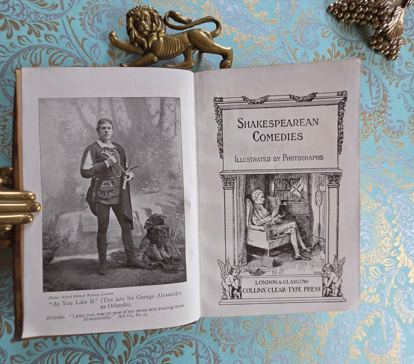 c1928 Shakespearean Comedies - Vintage Leather Bound Pocket-Sized Book