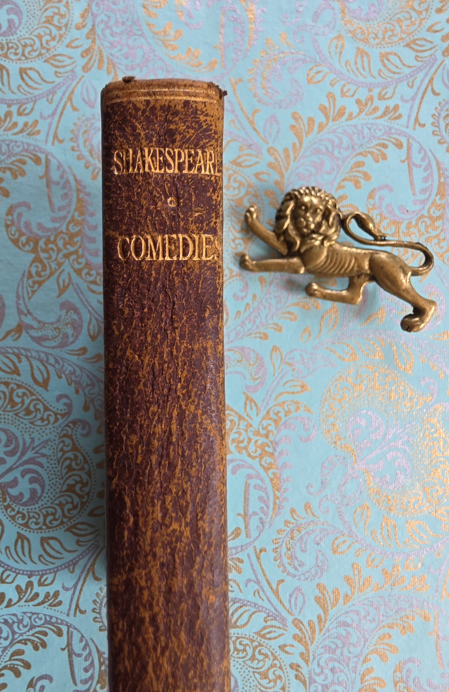 c1928 Shakespearean Comedies - Vintage Leather Bound Pocket-Sized Book