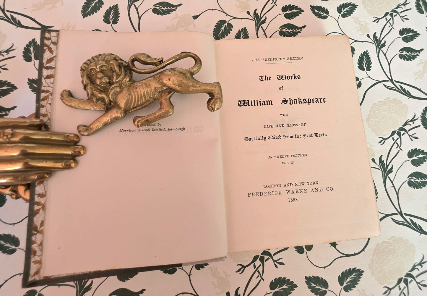 1898 Julius Caesar, Coriolanus, Antony & Cleopatra by William Shakespeare - Antique Pocket Book