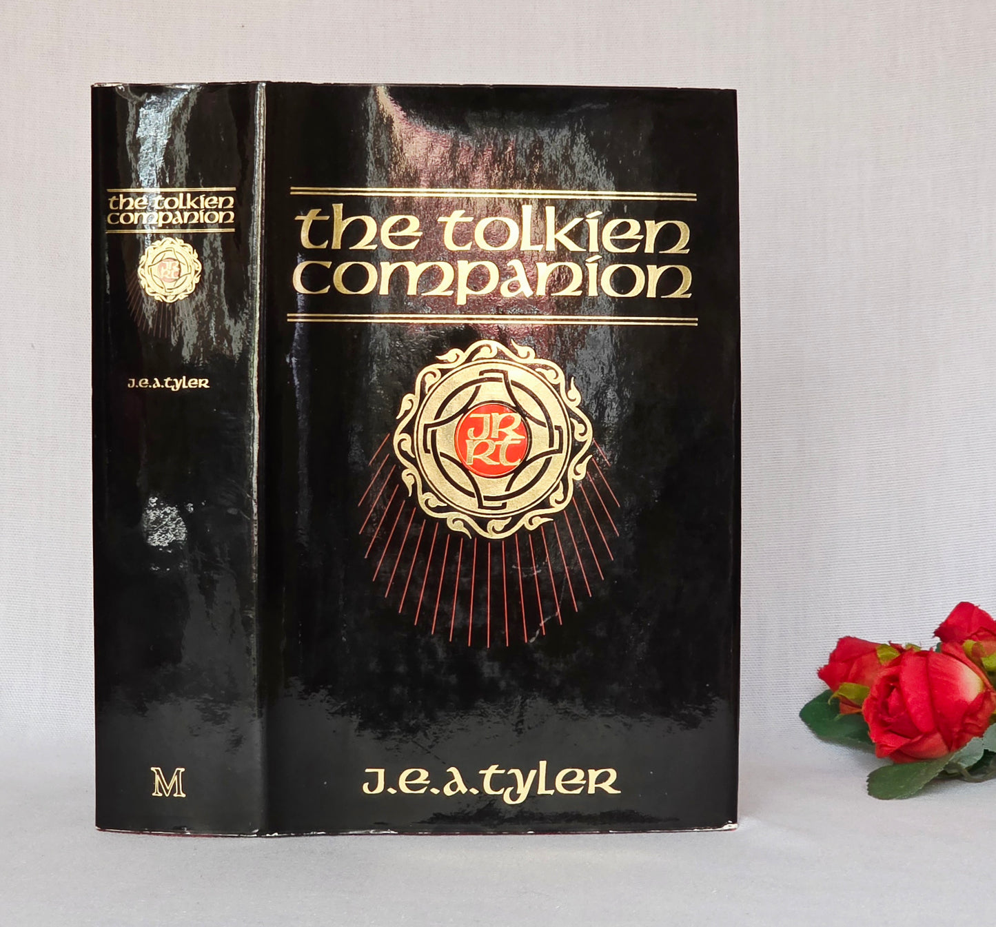 1976 Hardback Edition of The Tolkien Companion - Vintage Book