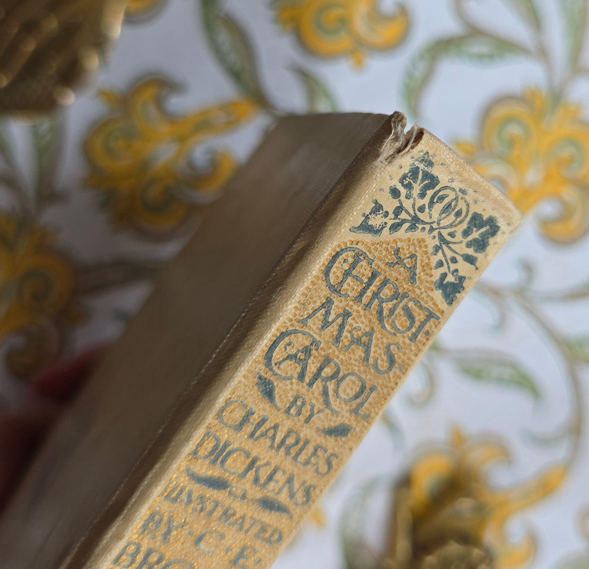 1905 A Christmas Carol by Charles Dickens - Illustrated Antique Christmas Book