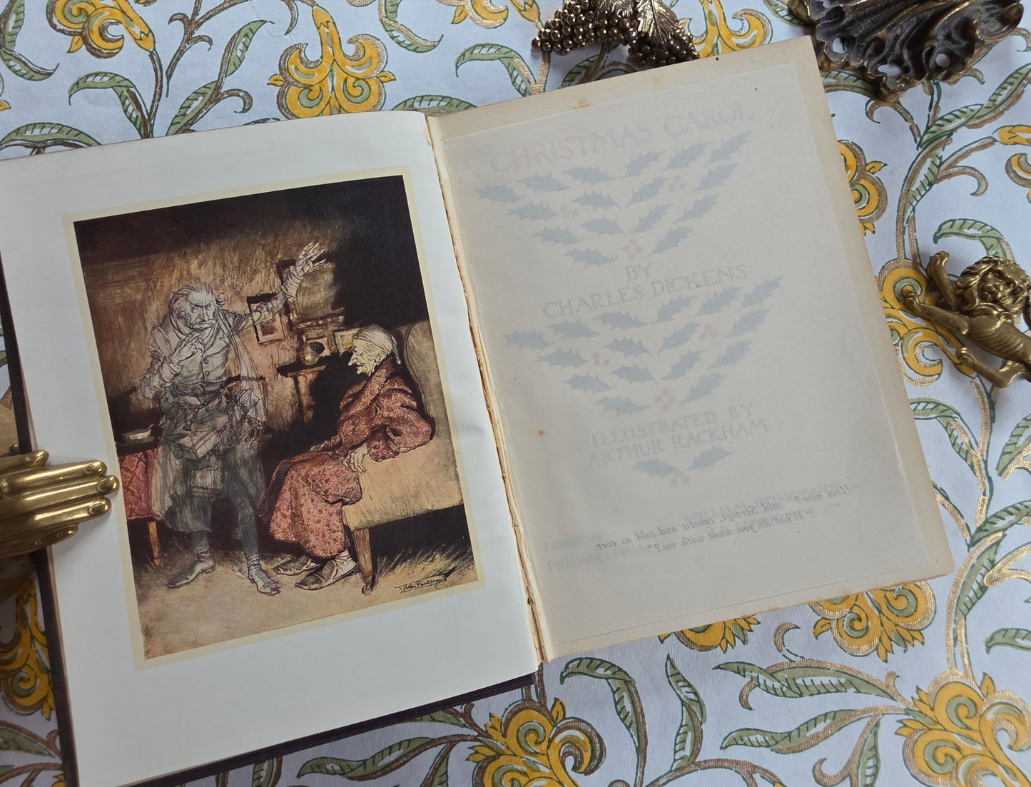1915 A Christmas Carol by Charles Dickens - Illustrated Antique Christmas Book