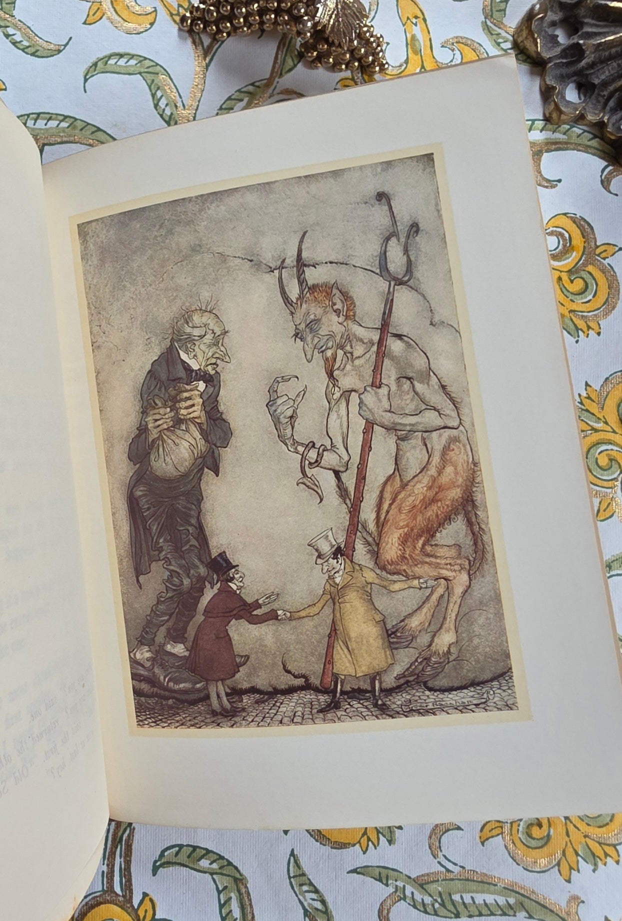 1915 A Christmas Carol by Charles Dickens - Illustrated Antique Christmas Book