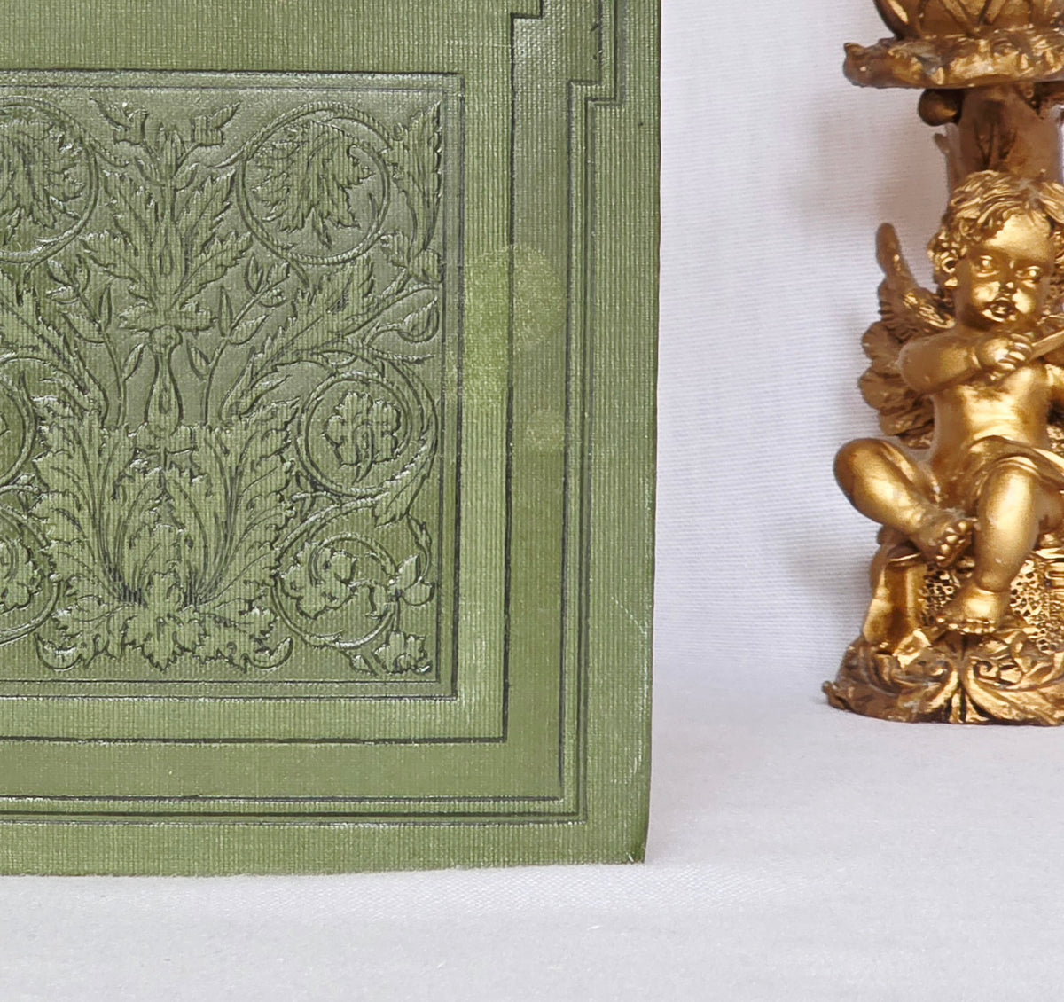 1904 The Woman in White by Wilkie Collins - Illustrated Antique Book