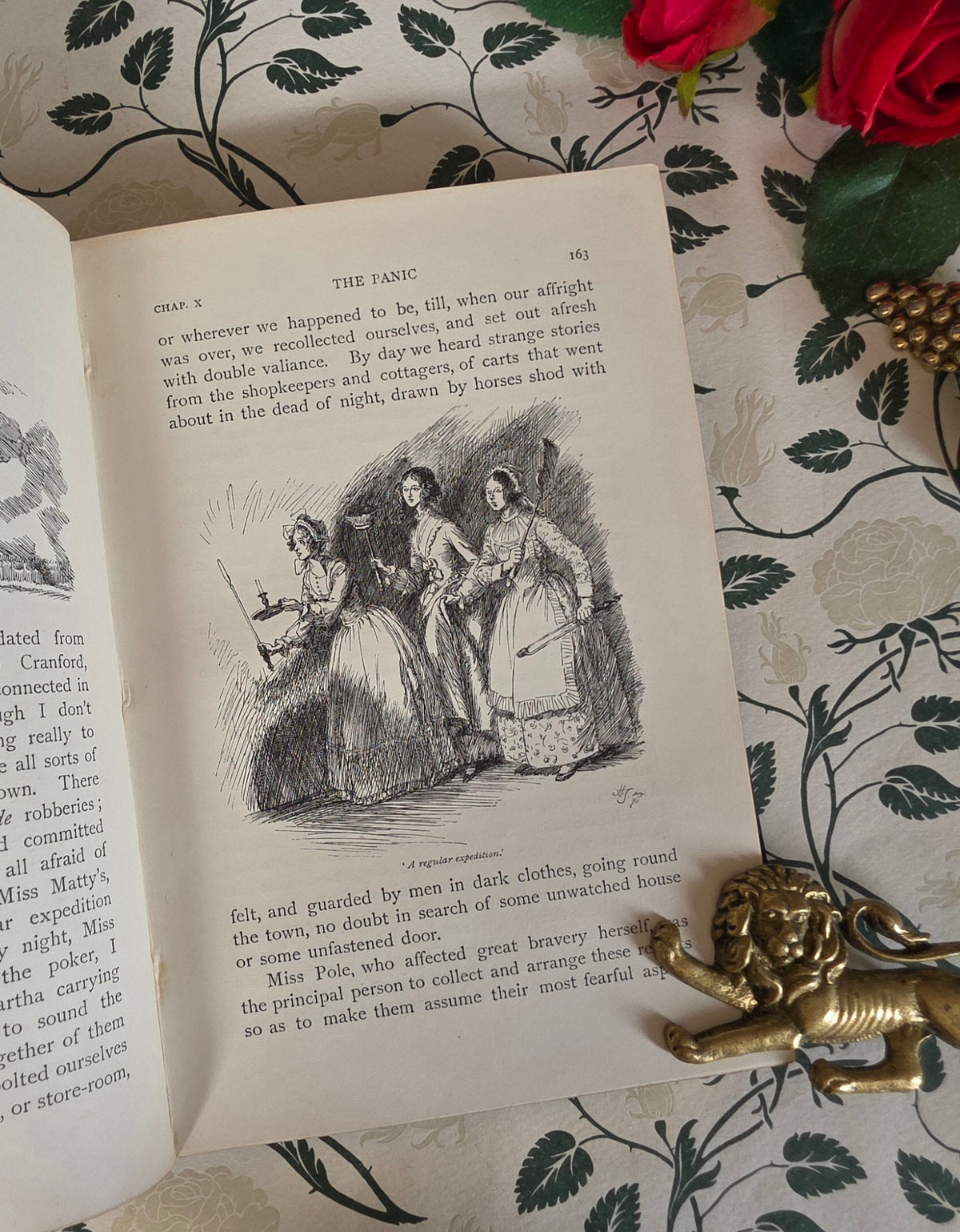 1895 Cranford by Mrs Elizabeth Gaskell - Illustrated Antique Book