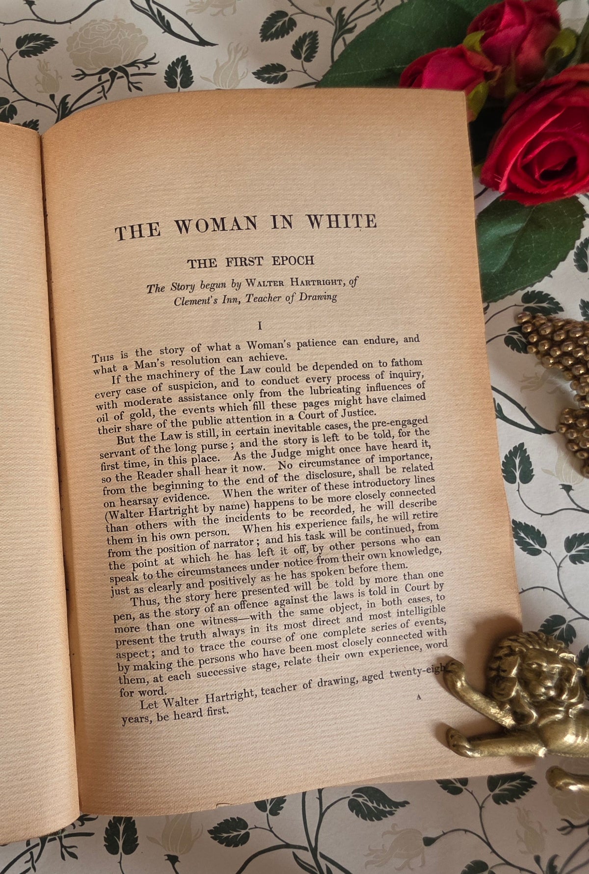 1904 The Woman in White by Wilkie Collins - Illustrated Antique Book