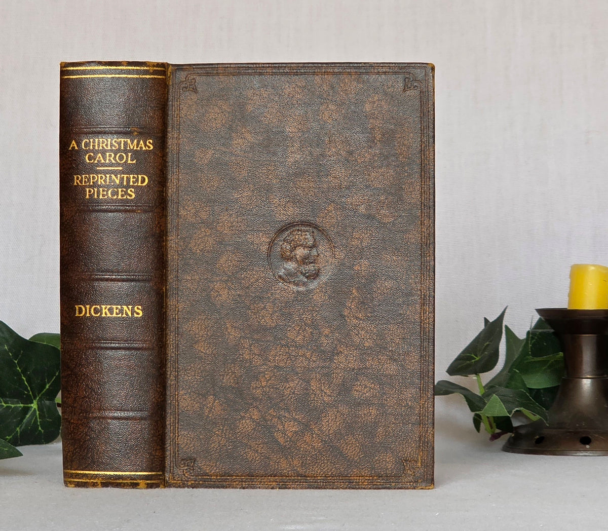 1930s A Christmas Carol - Plus Other Christmas Stories - Illustrated Vintage Edition