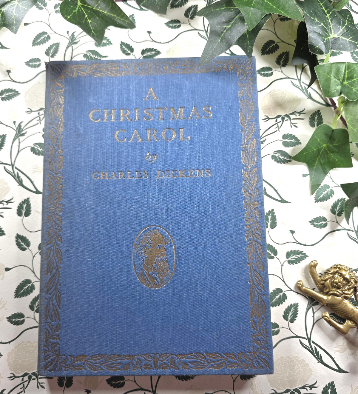 1930s Dickens' A Christmas Carol - Illustrated Antique Edition