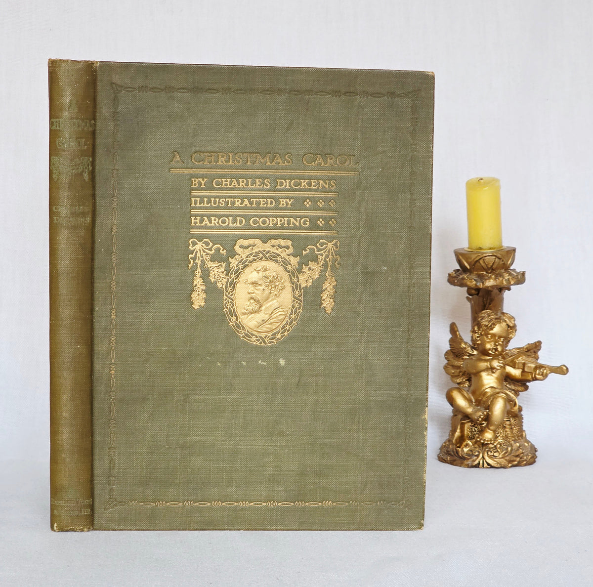 1911 A Christmas Carol by Charles Dickens - Illustrated Antique Edition