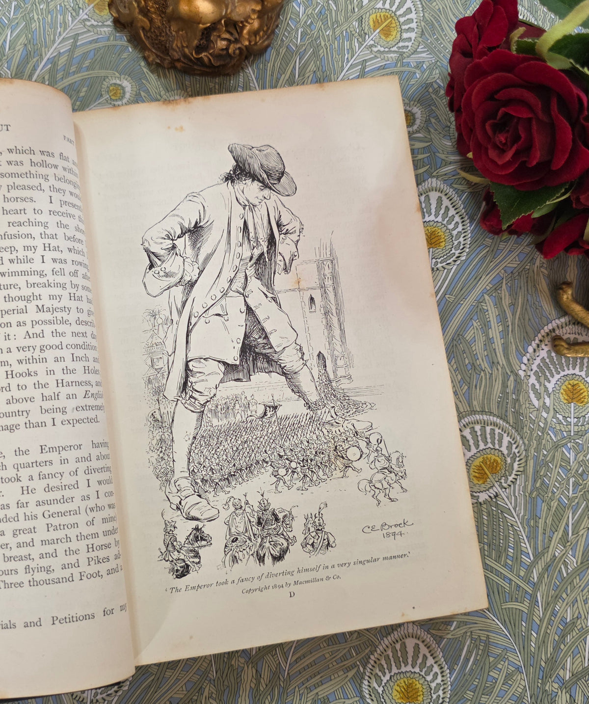 Gulliver's Travels by Jonathan Swift (1894) - Illustrated Antique Book