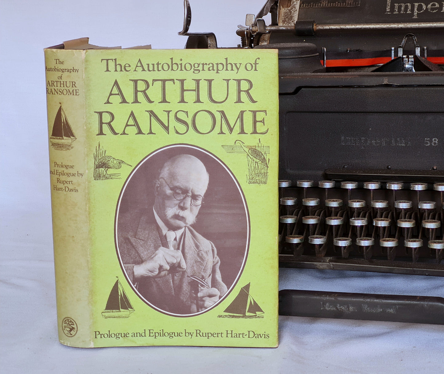 1976 The Autobiography of Arthur Ransome / First Edition, Jonathan Cape, London / With Dust Jacket / In Good Condition / Swallows & Amazons