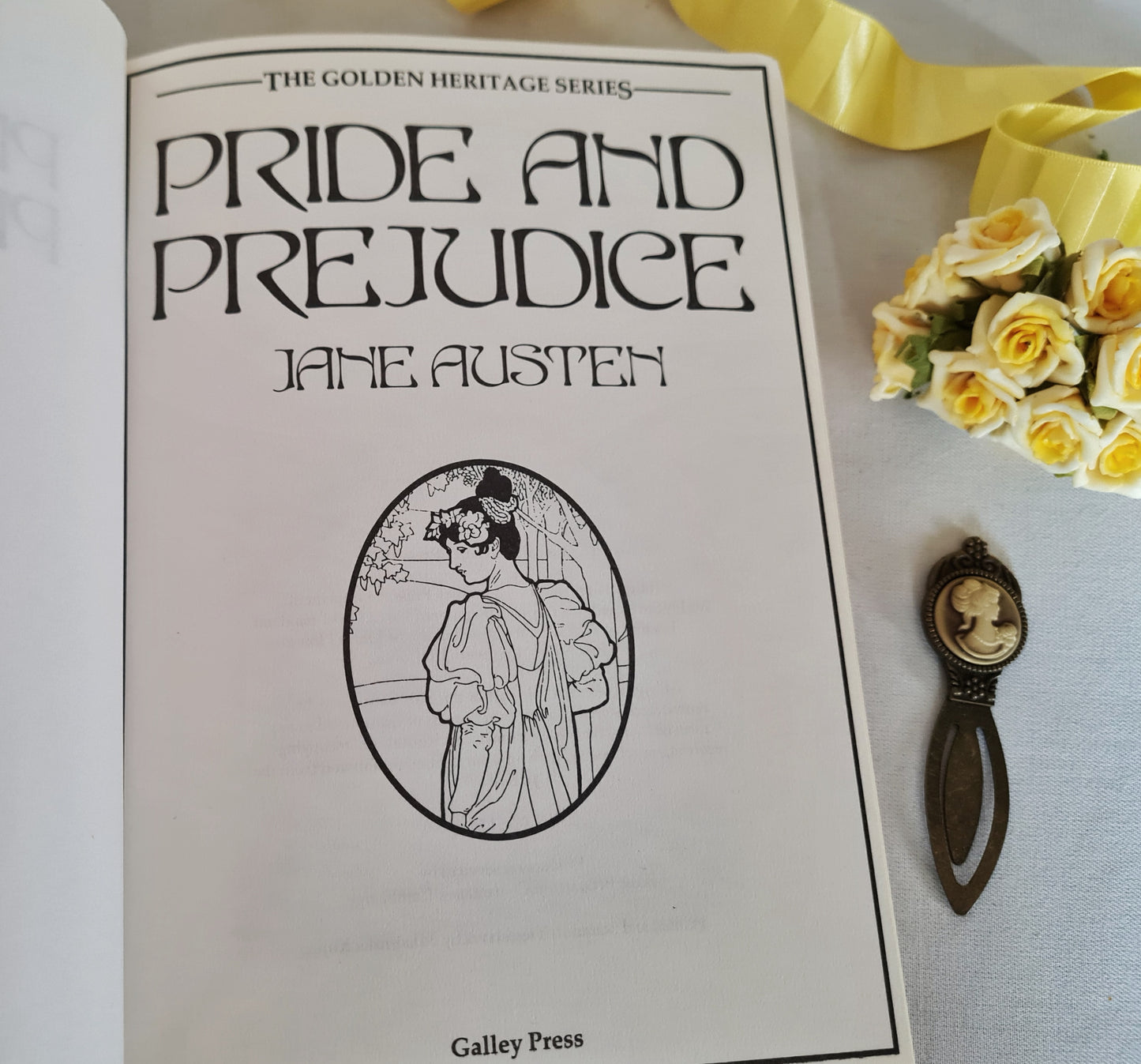 1987 Pride and Prejudice by Jane Austen / Galley Press, London / Vintage Hardback / With Dust Jacket / Good Condition