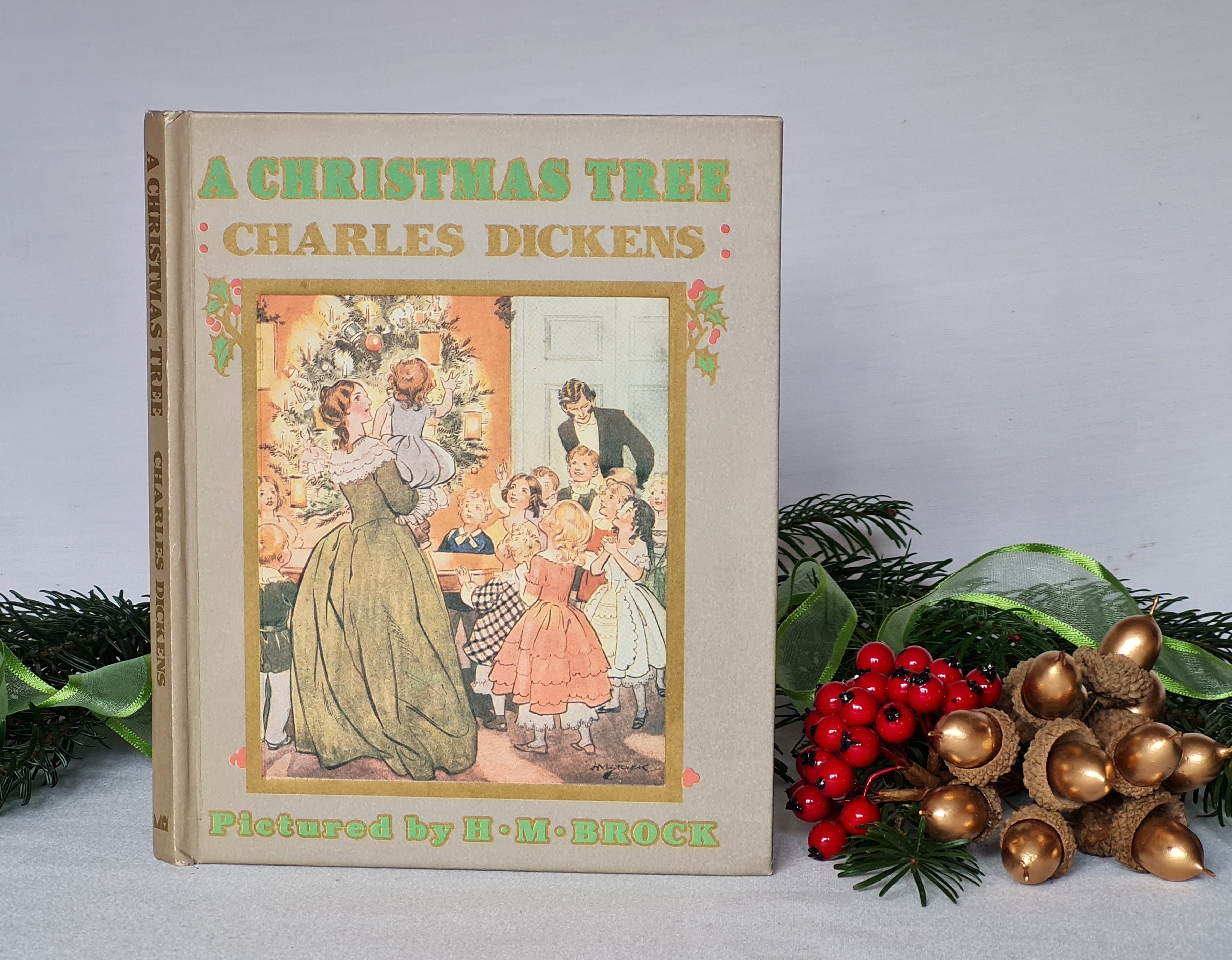 A Christmas Tree by Charles Dickens / 1986 Michael O'Mara Books